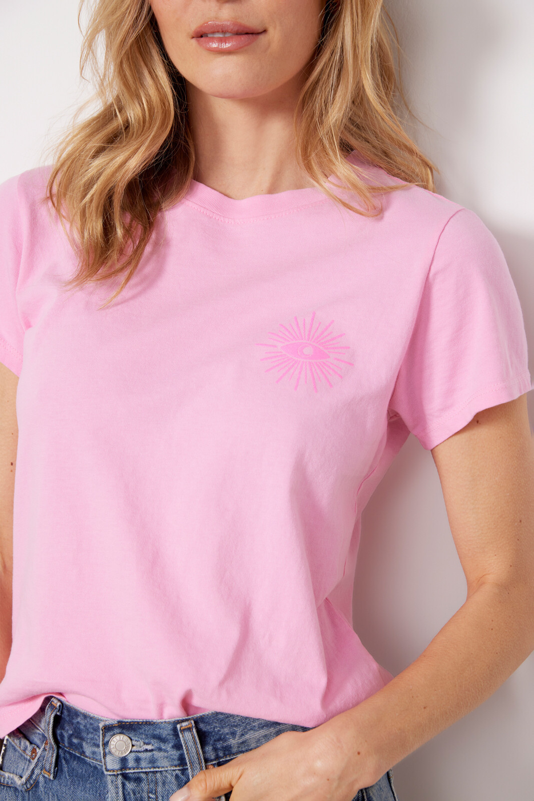 Seeing Eye Muscle Tee | Evereve