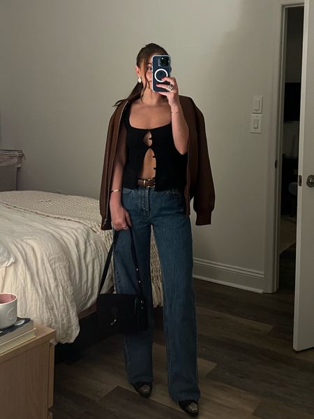 Wearing size 2 in the top (code EMILYB20 works!) size 24 in the denim (still here, everyday jean - I cut the bottom!), boots TTS, Sezane purse