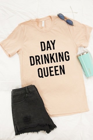 Day Drinking Queen Graphic Tee | The Pink Lily Boutique