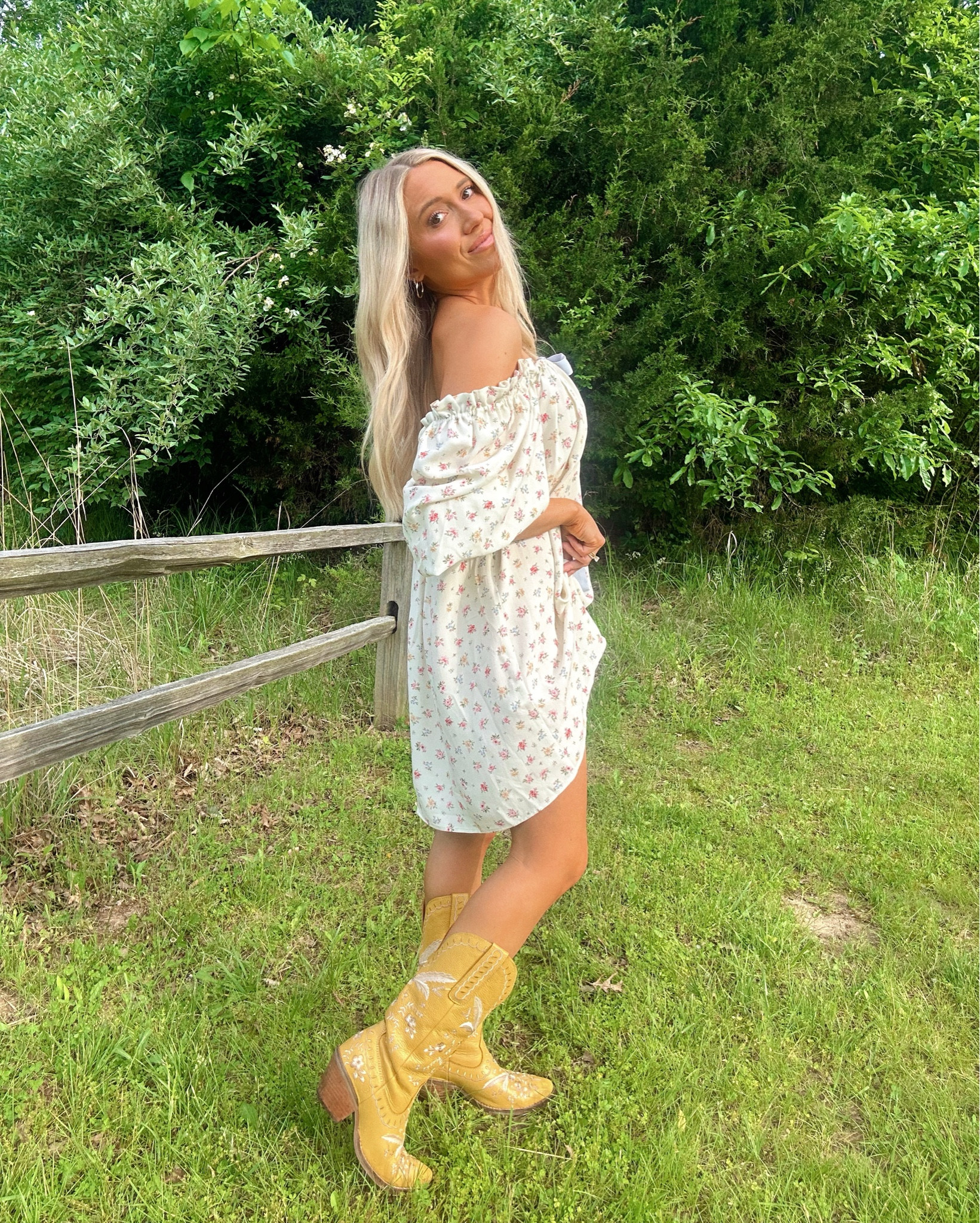 Living my best cottage-core life in florals + boots and I’m not mad about it 🤍✨ This off-the-shoulder dress is a summer staple—light, airy, and so easy to throw on. And these boots? Let’s just say they’re doing all the talking. Linked everything for my country cuties 🌸 #OOTD

	•	Off-the-shoulder floral mini dress – light, flowy, and flirty
	•	Embroidered mustard cowgirl boots – the statement piece
	•	Natural makeup & soft waves for that effortless vibe

boho, western, feminine, summery, romantic, flirty, soft glam, nature-inspired, golden hour glow, wildflower vibes
#LTKSpringStyle #LTKWestern #LTKBoho #CowgirlStyle #BohoOutfit #WesternFashion #SummerOOTD #CountryStyle #FloralDress #OffTheShoulderDress #EmbroideredBoots #BlondeAndBoho #OutfitInspo #BreezyStyle


#LTKFindsUnder100 #LTKStyleTip #LTKPetite