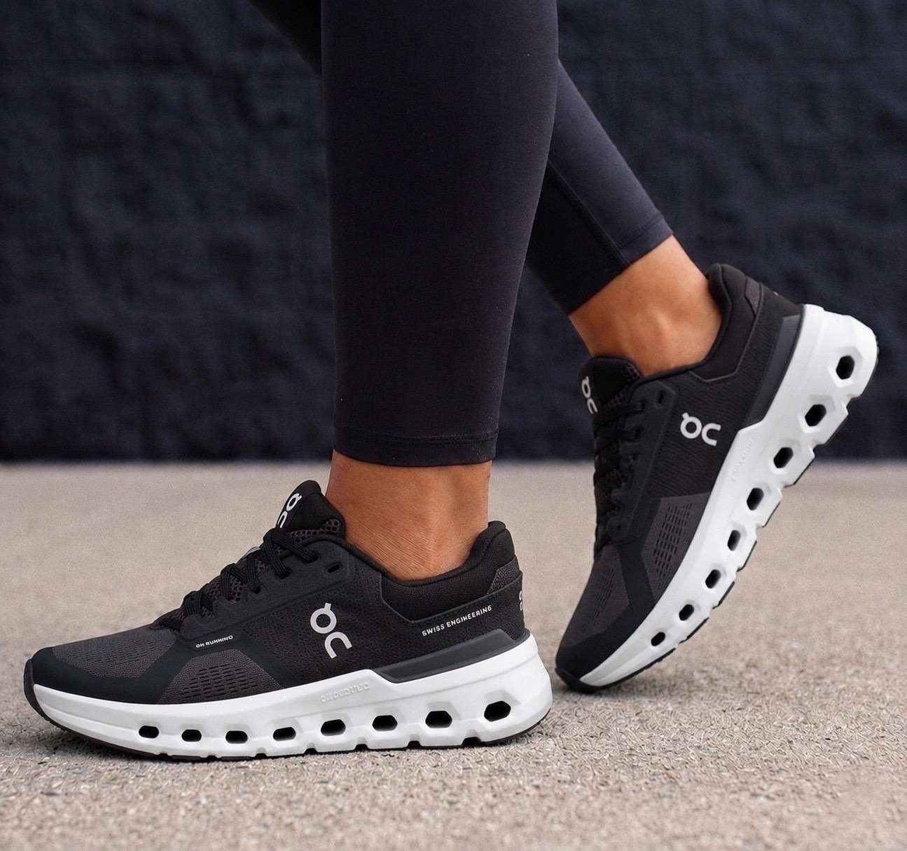 The On Cloudrunner 2 is the perfect everyday sneaker for girls who want comfort and style. 💕 These run true to size with a lightweight, supportive fit that feels amazing from your morning coffee run to 10k+ steps.
