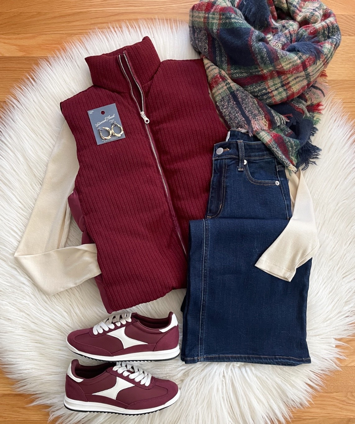 Easy Winter Look! This vest comes in two more colors too!

#LTKFindsUnder50 #LTKootd