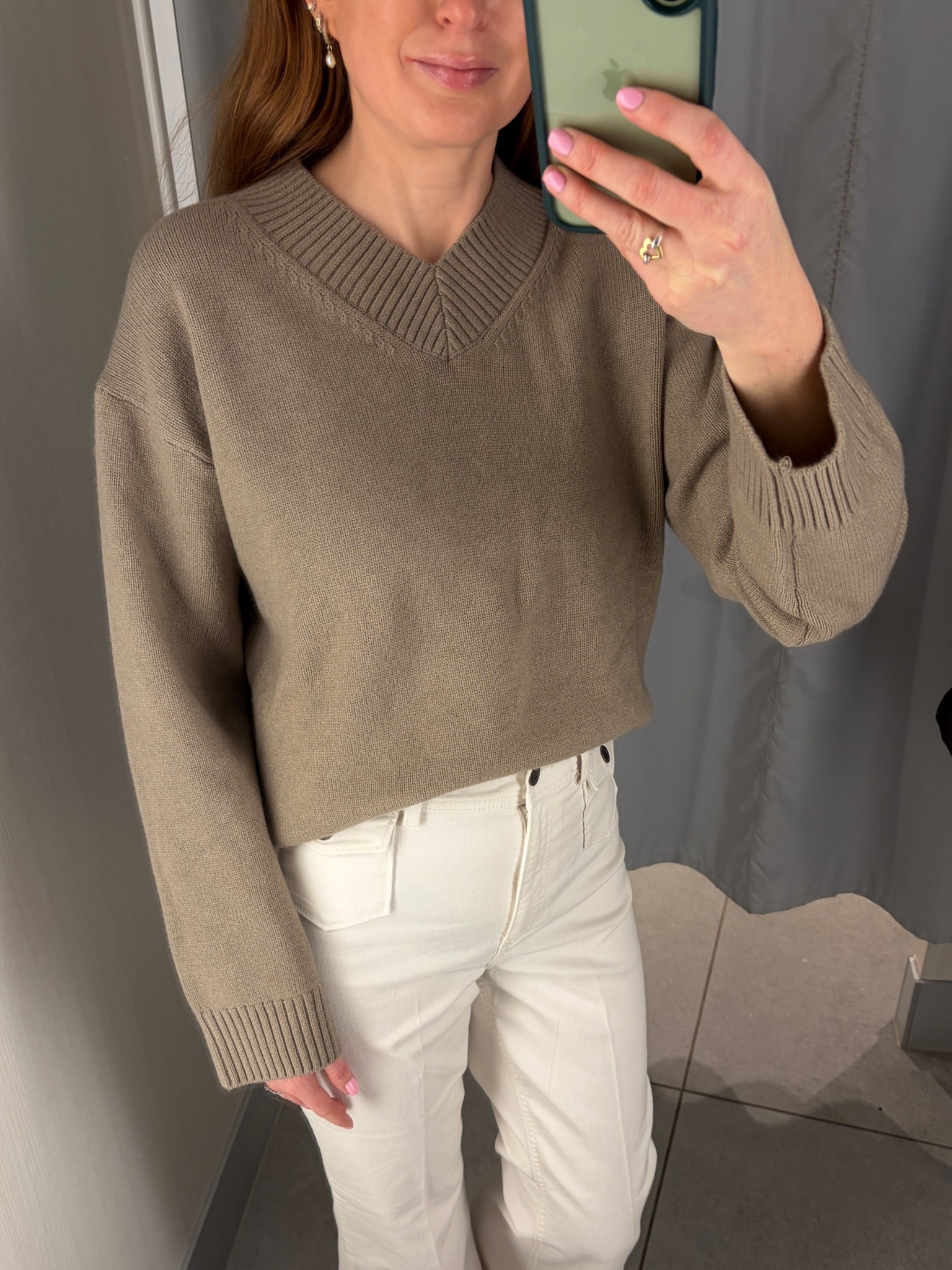 Neutral spring outfits are my favourite 🤍 Loving these white jeans with this gorgeous V-neck sweater from H&M. Such a chic everyday combo. Wearing XS in the jumper. All linked on my LTK.

#LTKuk #LTKspring #LTKstyletip