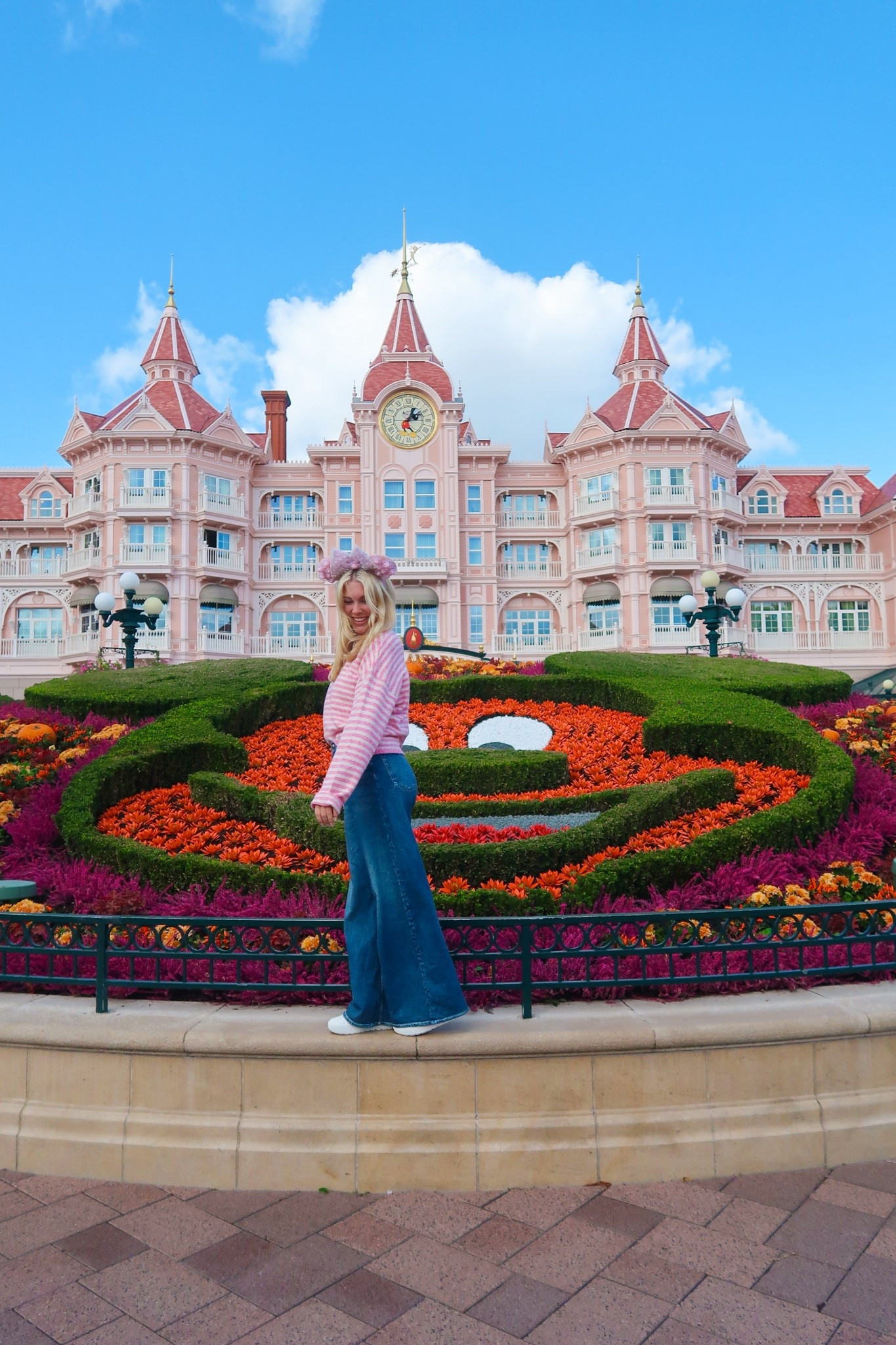 The sweater is from Things Between! They have every color you can think of! 

#LTKHalloween #LTKSeasonal #LTKActive