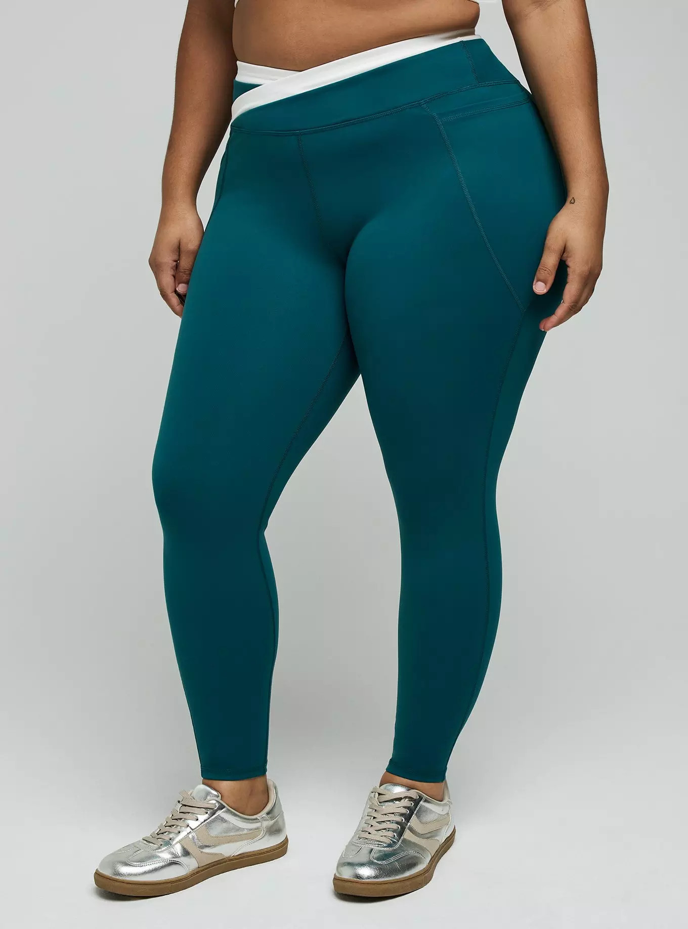 TRU Performance Core V-Band Active Legging | Torrid (US & Canada)