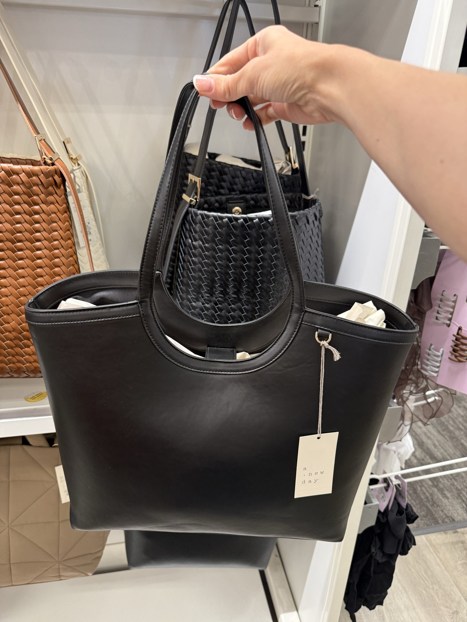 Would be such a great everyday work purse! 
Target purse, purse, winter purse , target fashion , target finds 