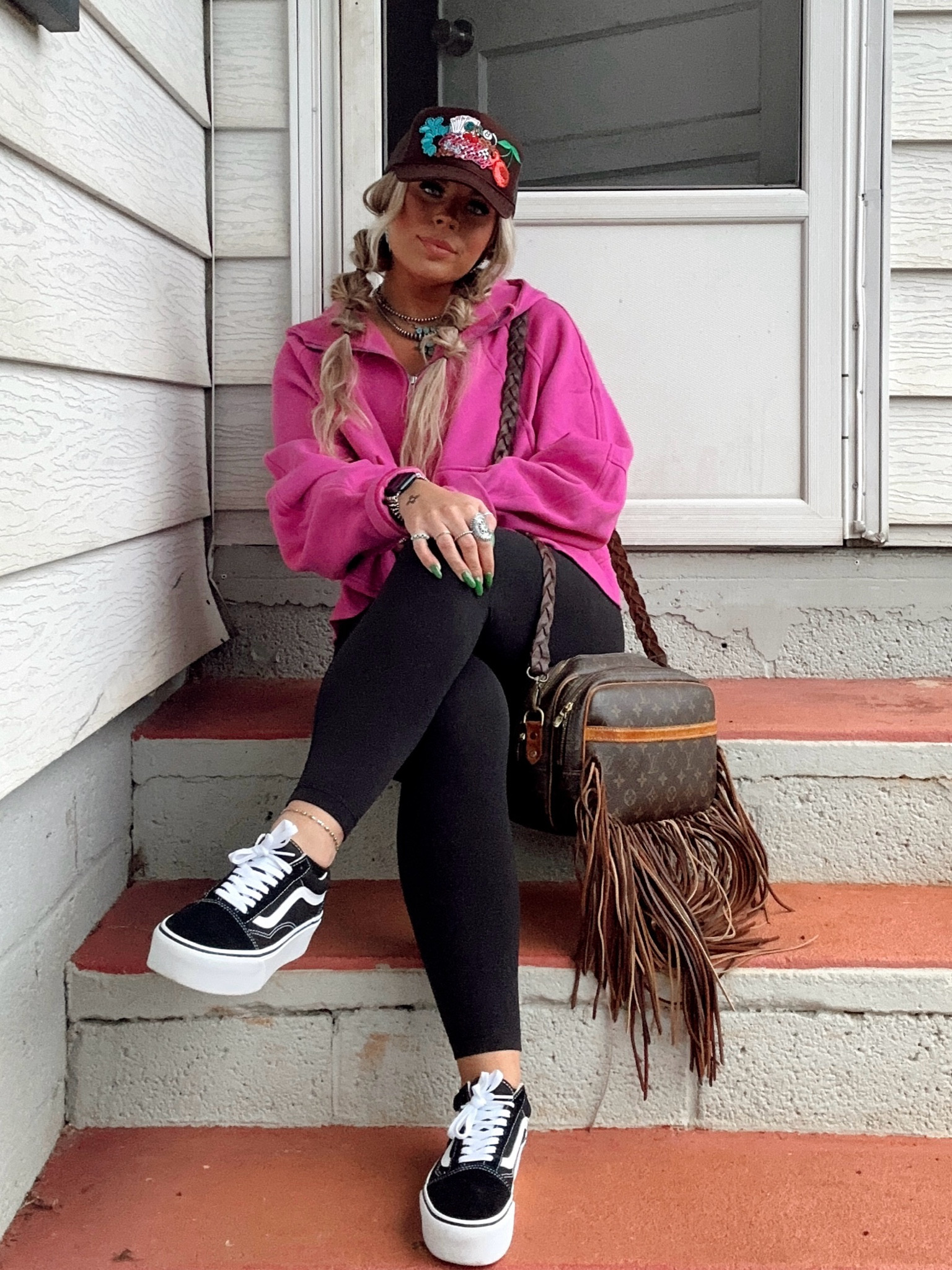 💓✨🪶

Purse is vintage boho bags!!