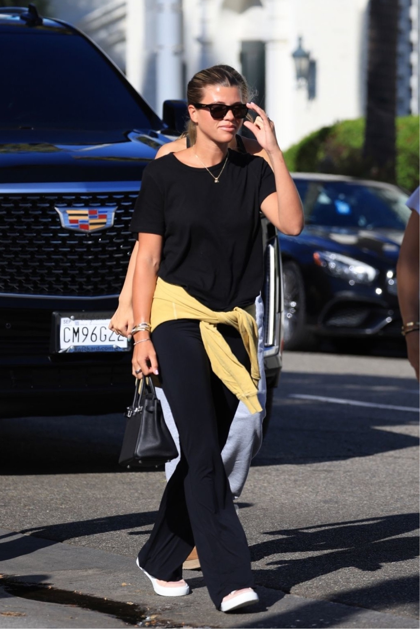 Sofia richie
Celebrity style
Look for less
Street style

#LTKunder100 #LTKunder50 #LTKstyletip