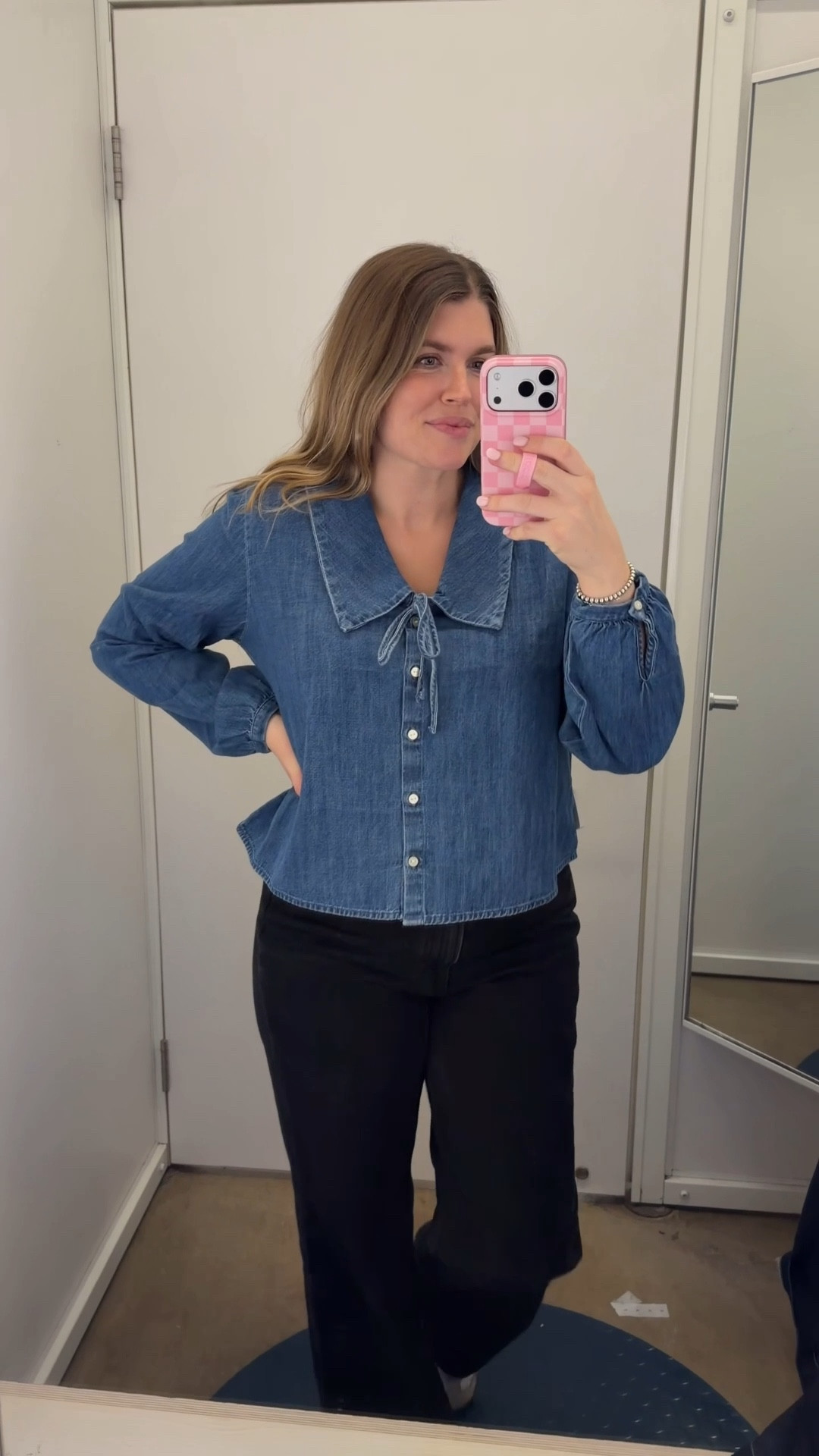 Some breastfeeding friendly old navy tops I’m currently loving! 

Postpartum fashion 
Postpartum outfits 
