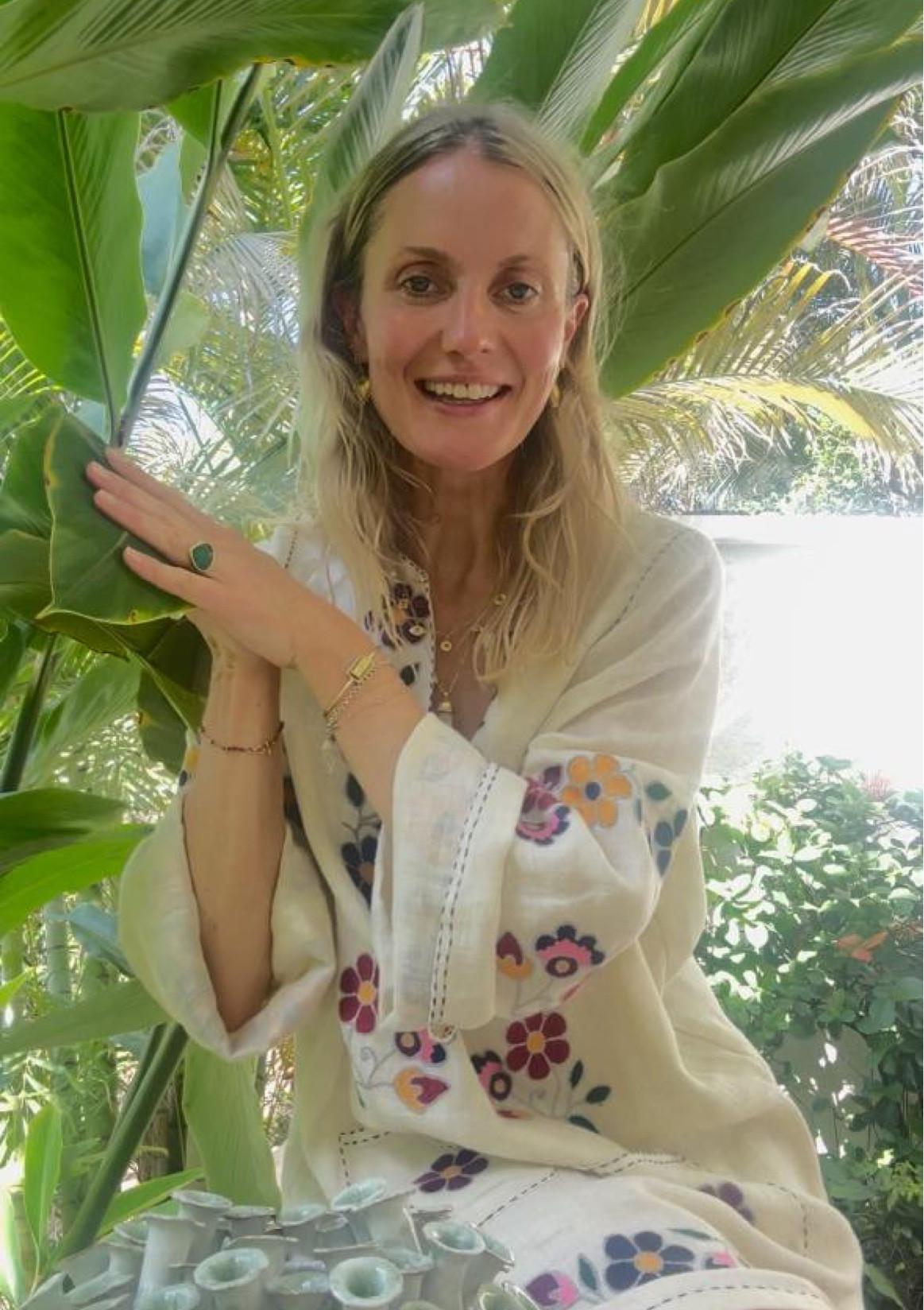 Coming in hot from The Caribbean with tropical flowers & a kaftan to match! This is an old Vita Kin one that is sold out but here are some similar ones … 🌺

#LTKeurope #LTKstyletip