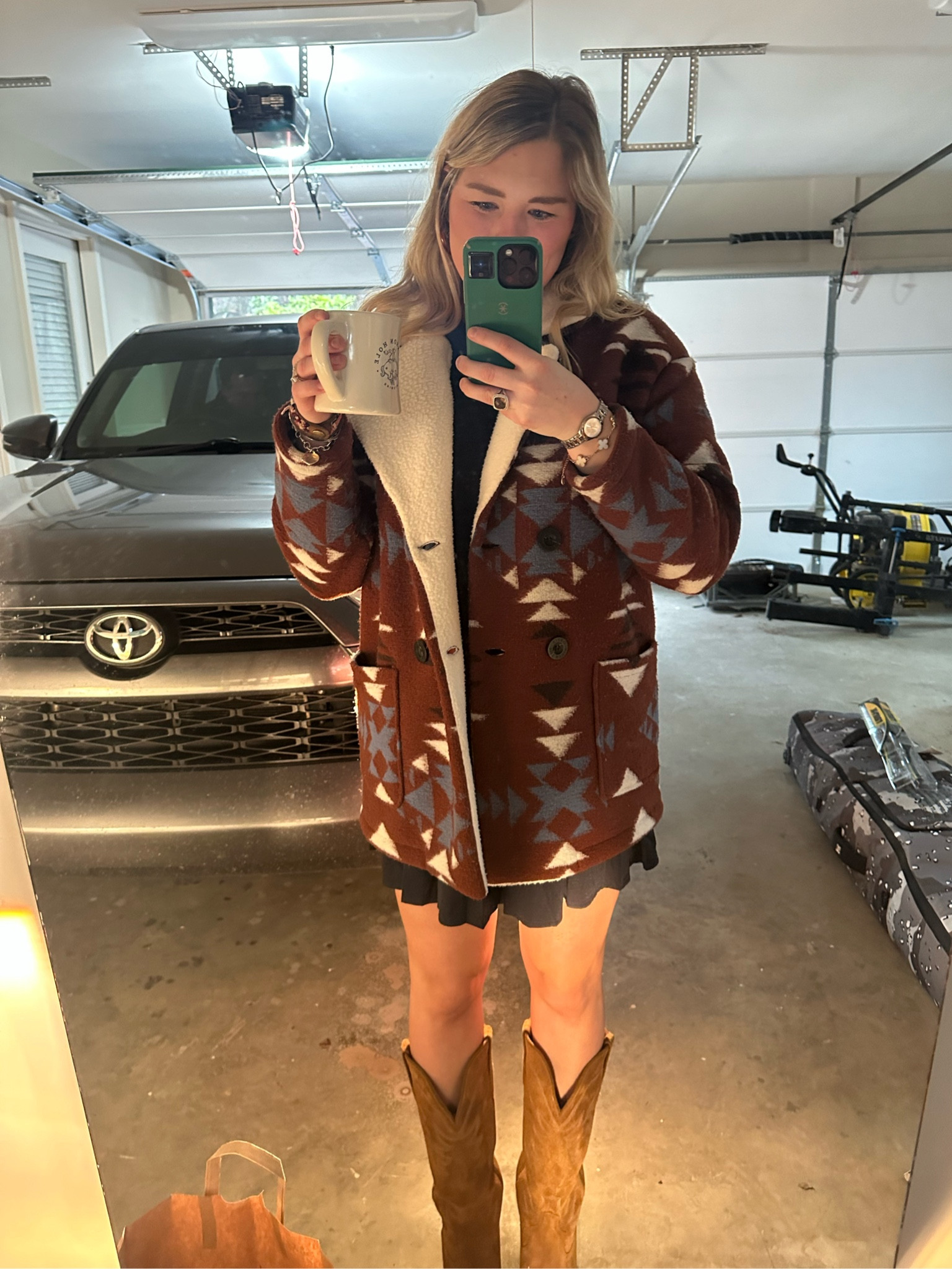 Happy (freezing cold) Sunday! 

#LTKStyleTip #LTKFindsUnder100 #LTKSeasonal