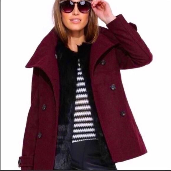 🌟HOST PICK⭐️ H&M burgundy Peacoat. | Poshmark
