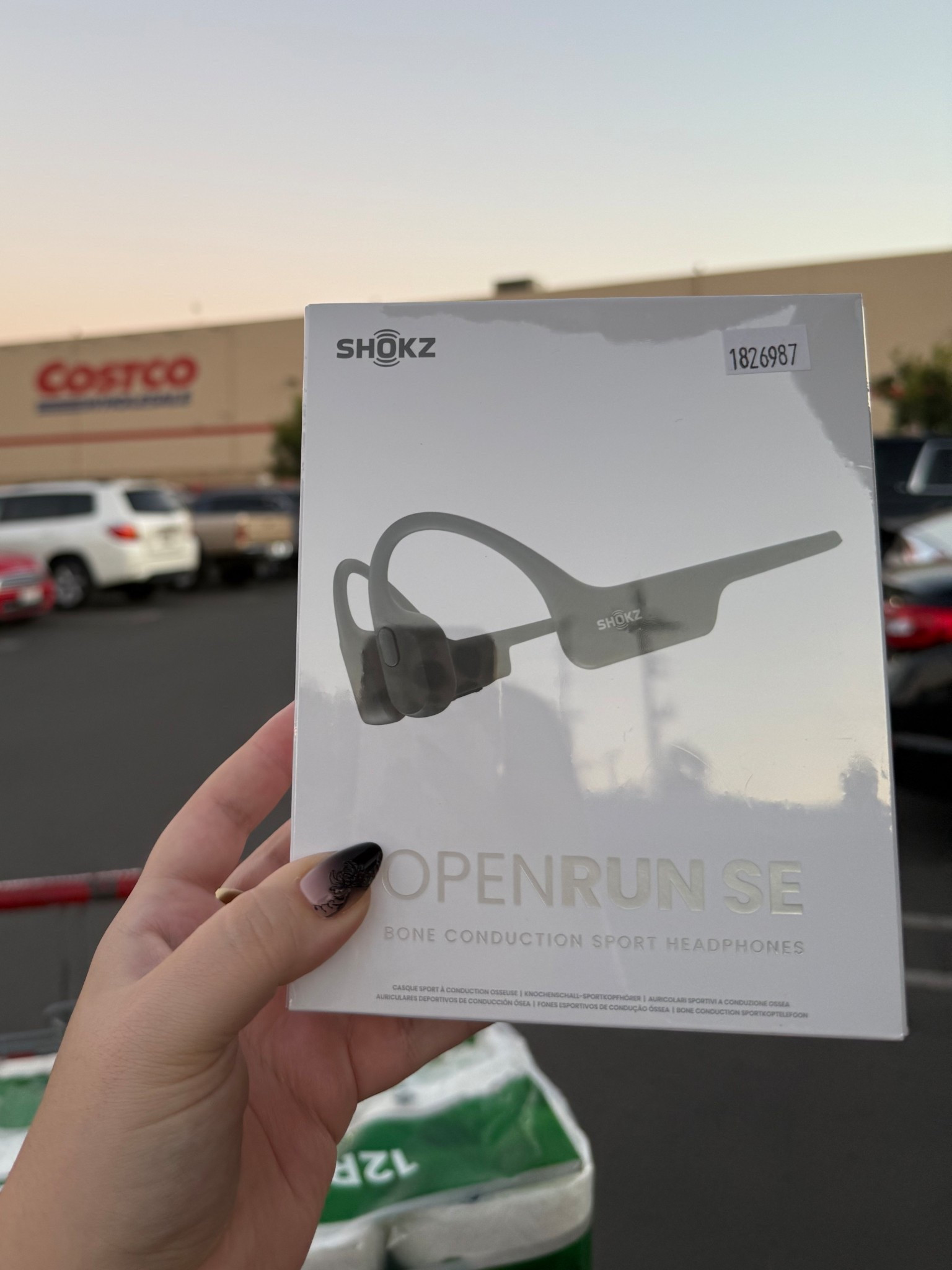I had a coworker who wore this and I thought they looked so cool. Then, I learned how they aren’t directly in your ear and you’re able to hear your surroundings. I’ve been using them while doing things around the house, working and more!! 🎧🤍 #paidlink
