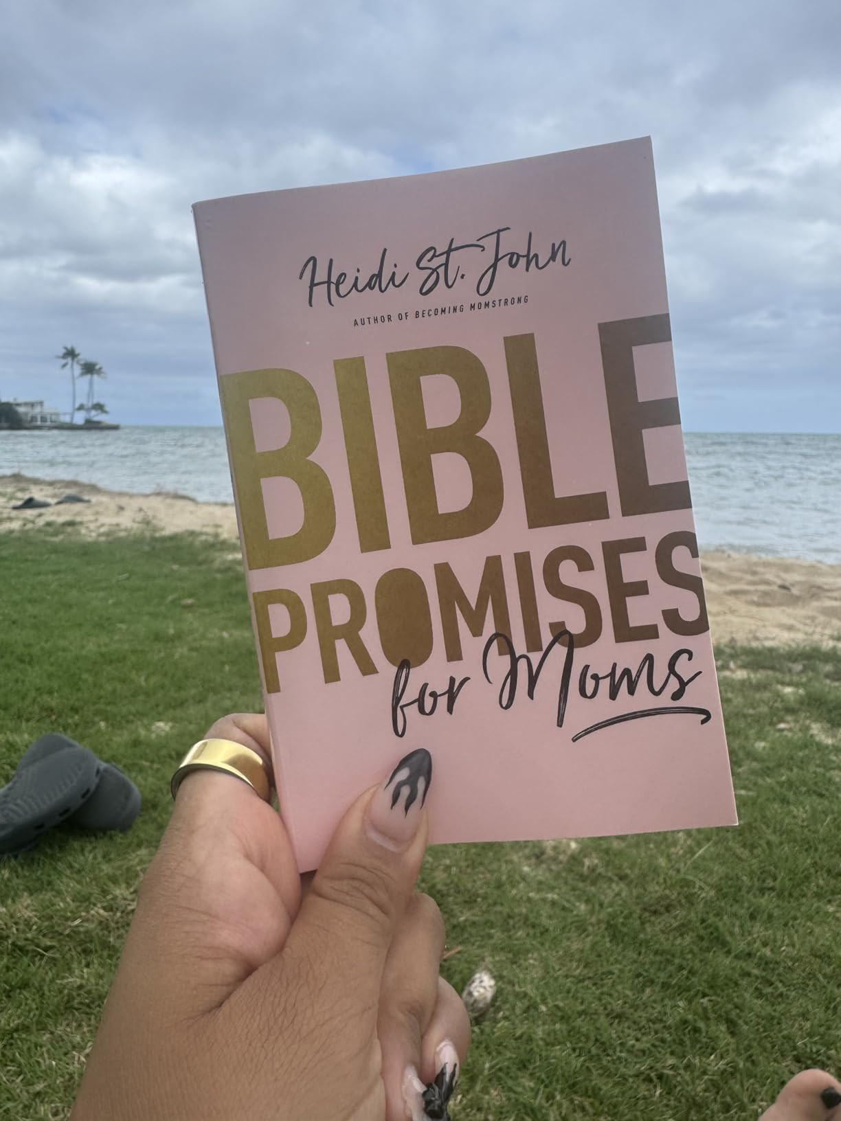 Bible Promises for Moms | Amazon (US)