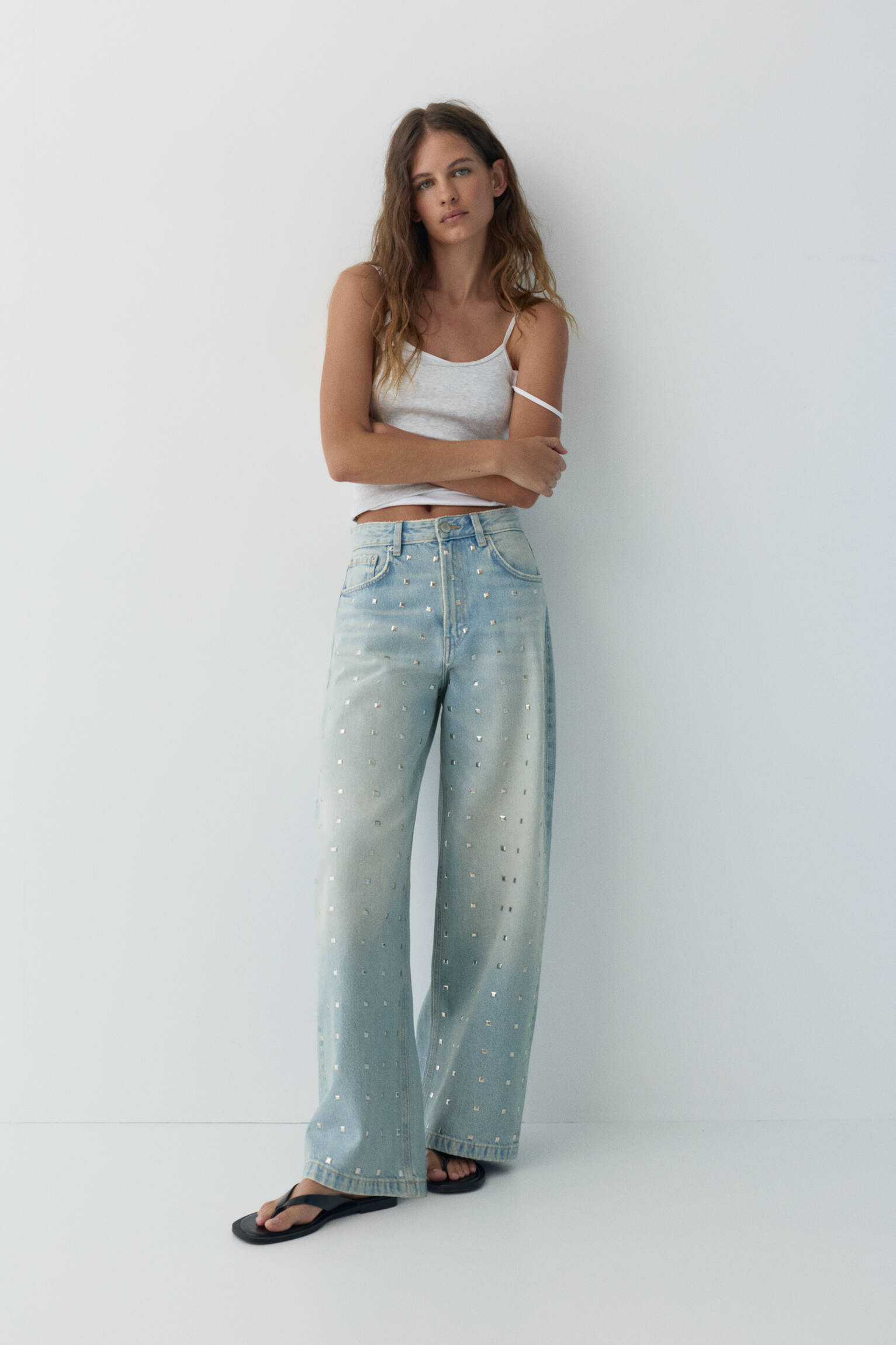 Baggy jeans with studs - Pull&Bear United Kingdom | PULL and BEAR UK