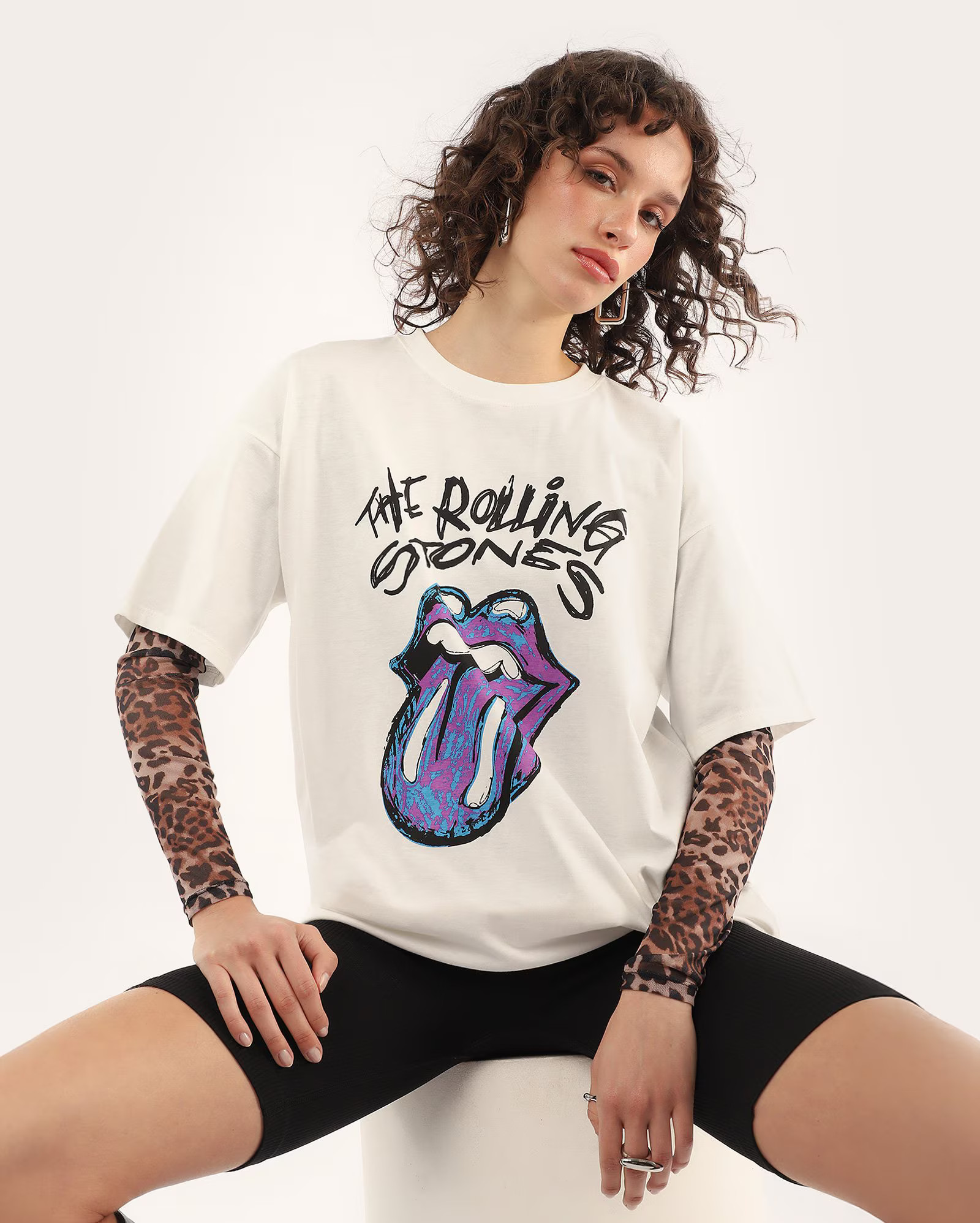 Camiseta feminina alongada branca | The Rolling Stones | Riachuelo (BR)