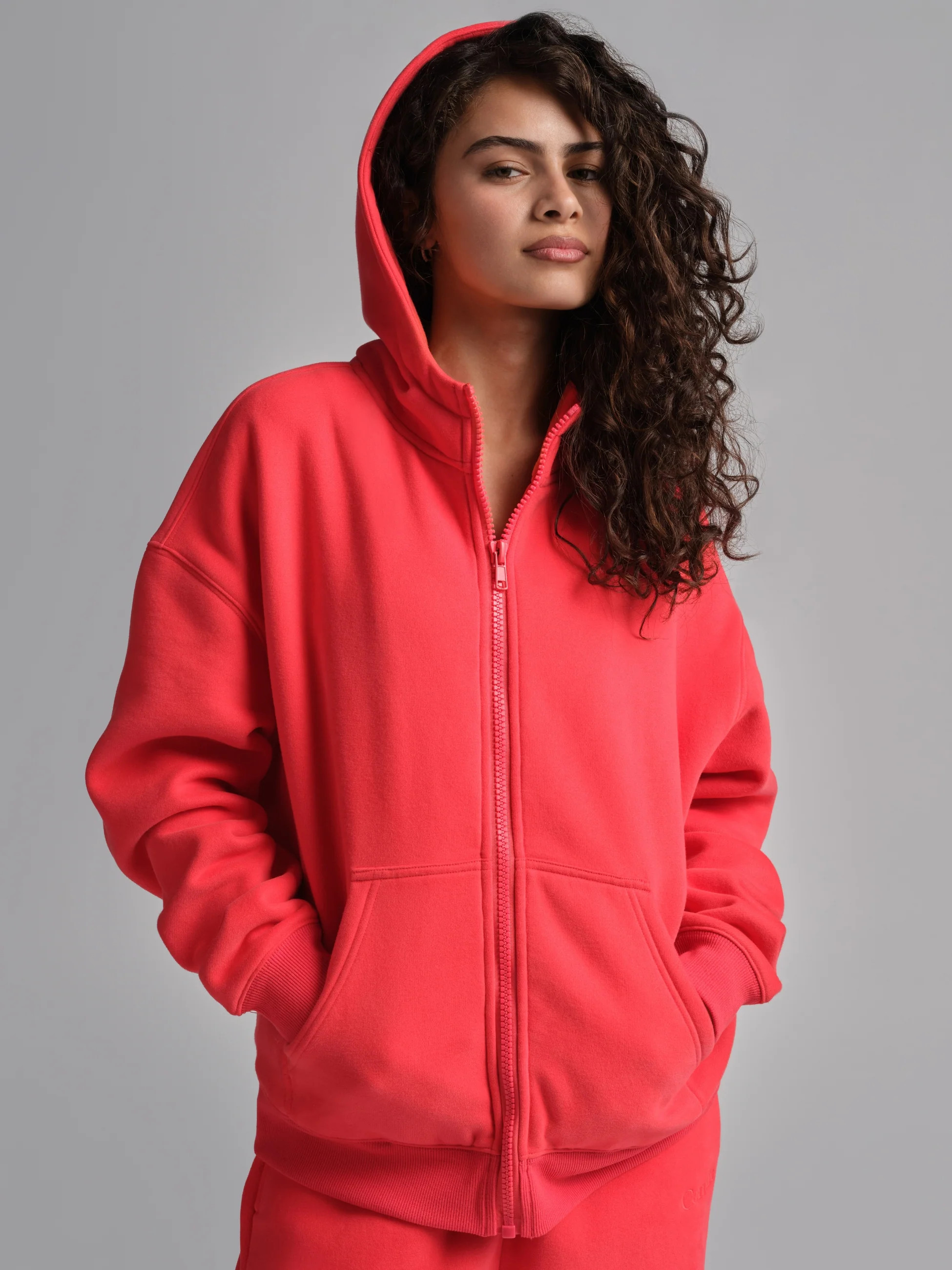 Comfrt Basic Crop Zip Hoodie | Hibiscus Red | XS | Comfrt
