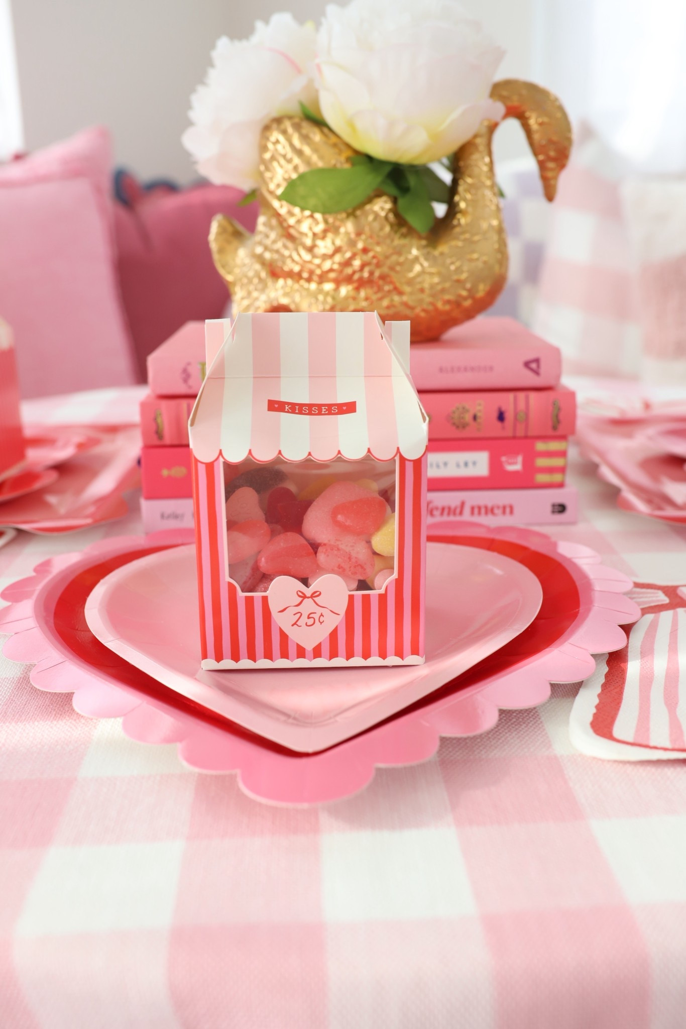 How cute are these treat boxes? (Save 10% with code “pink10”)

#LTKSeasonal #LTKHome #LTKValentine