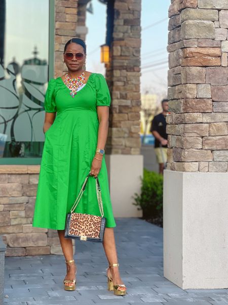 Green Dress 👗 and Gold Sandals 👡 


#LTKstyletip
