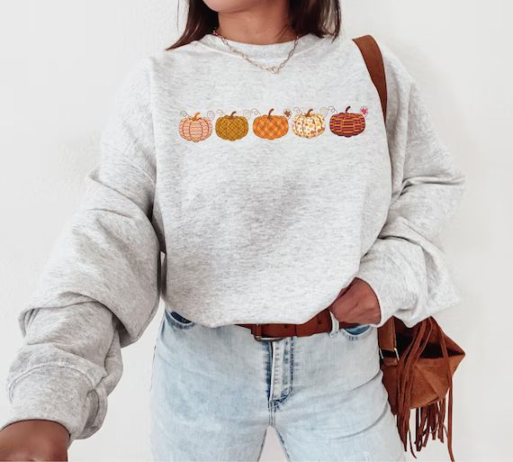 Pumpkin Sweatshirt Retro Halloween Sweatshirt Spooky Season - Etsy | Etsy (US)