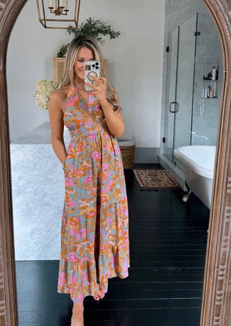 THIS DRESS!!!! 🤩🤩🤩

#LTKfindsunder50 #LTKtravel #LTKfindsunder100