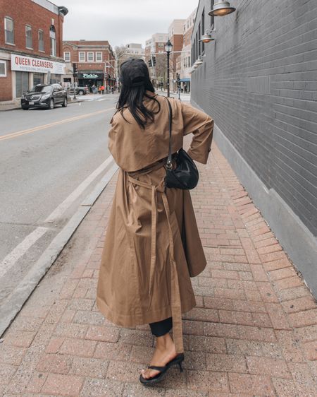 Oversized trench coat outfit 

#LTKstyletip