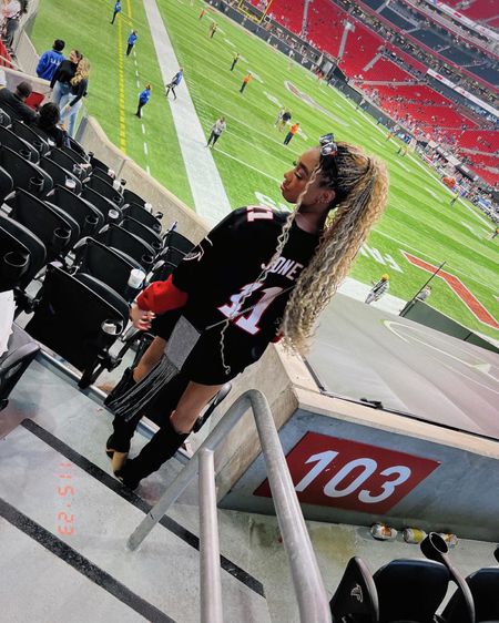 Game day outfit 
Fall outfit inspo 
NFL Jersey 
Christmas gift ideas 

#LTKHoliday #LTKGiftGuide #LTKstyletip