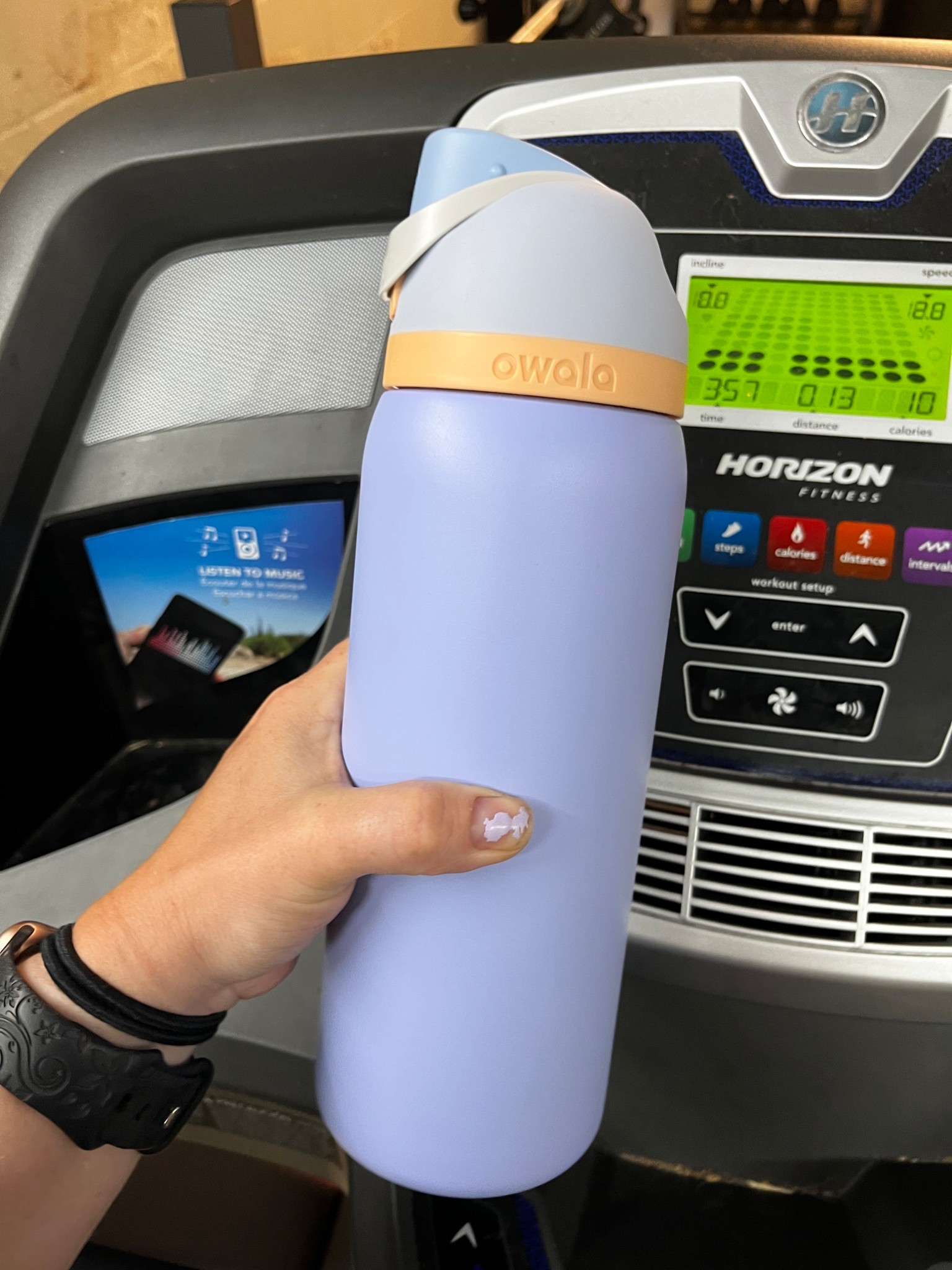 Officially apart of the Owala family and I love herrrr😍

#LTKActive #LTKFamily #LTKHome