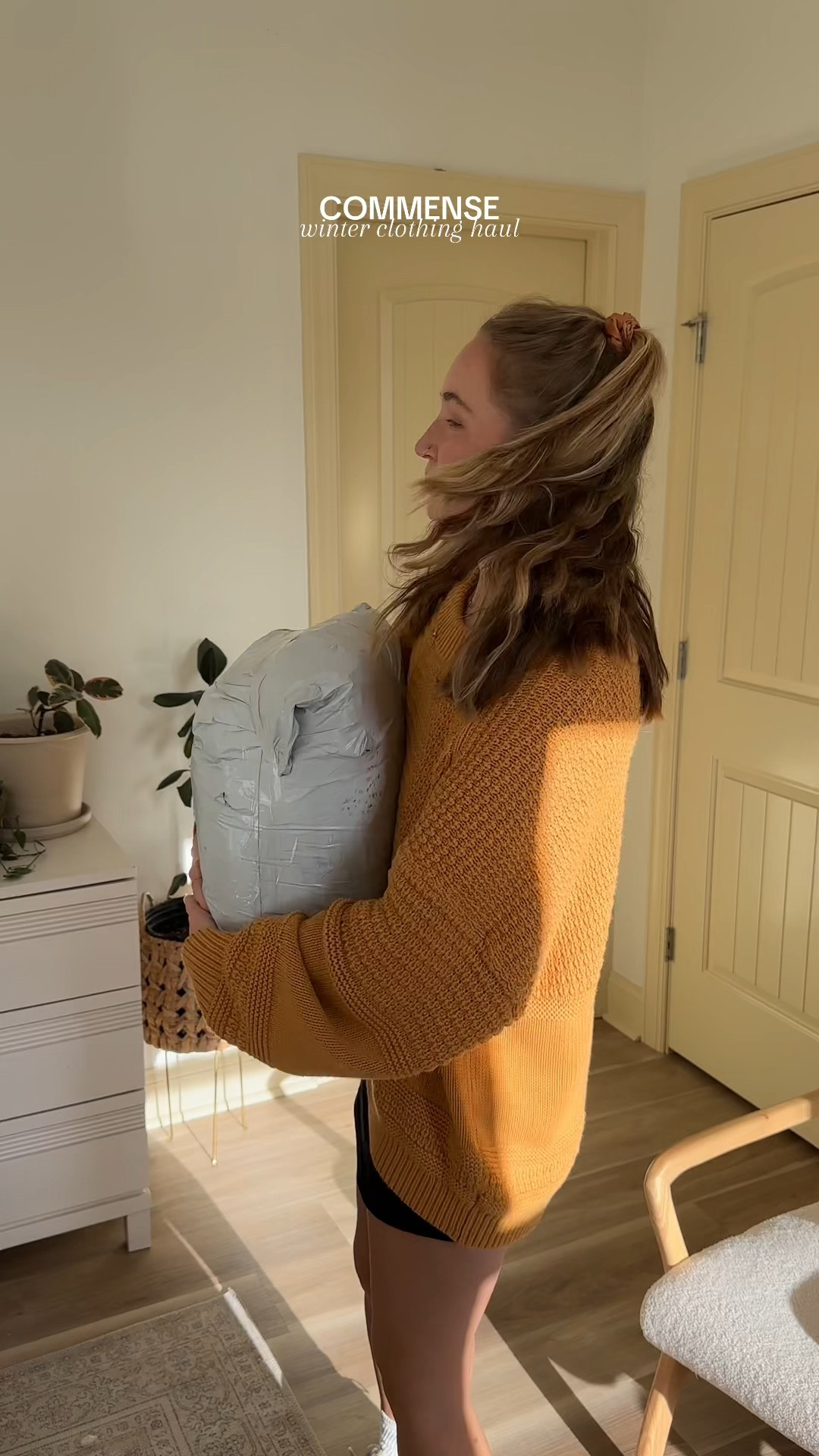 Unboxing my latest haul from Commense! So many cutie sweaters and perfect fall + winter essentials. ✨☁️🫶🏼 

#LTKFindsUnder50 #LTKFindsUnder100 #LTKSeasonal