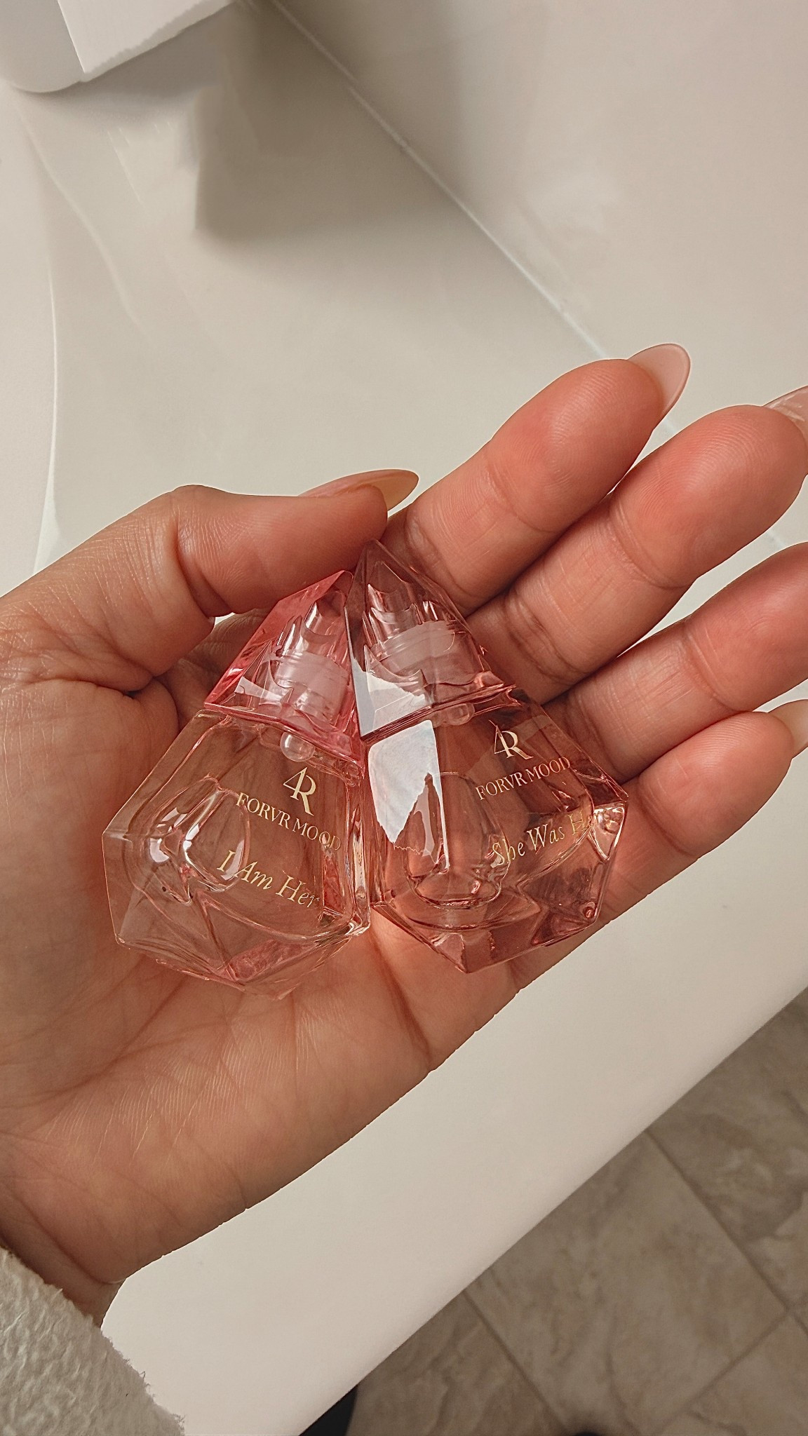 The latest fragrances I’ve fallen for in a capacity we all can carry. Perfect for your purse, gym bag, or bedside table. 

#LTKFindsUnder50

#LTKTravel #LTKBeauty
