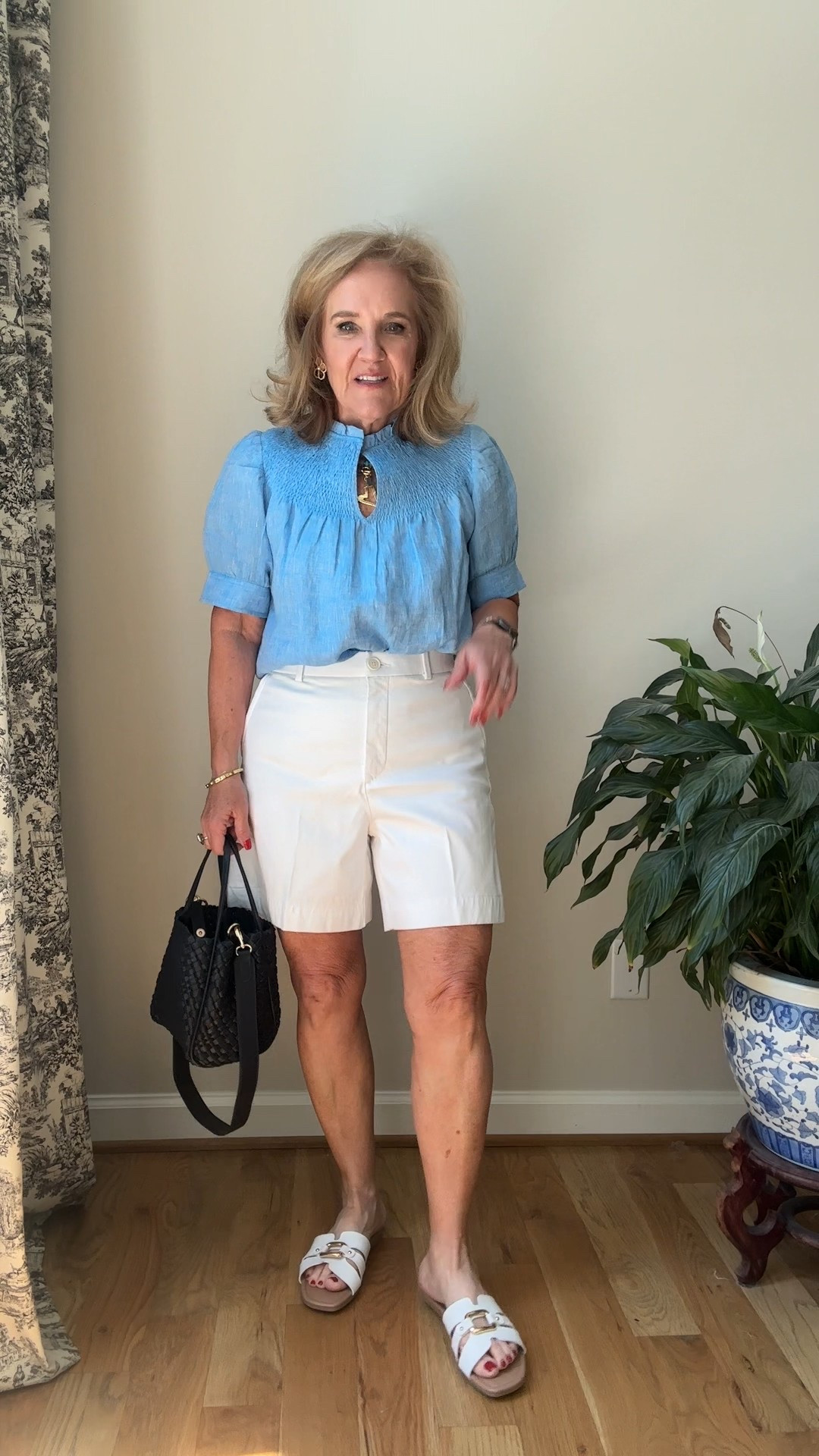 Spanx stretch twill 6” white shorts size medium 
Linen blouse by Talbots size medium 

Summer outfit 

#LTKFindsUnder100 #LTKOver40 #LTKTravel