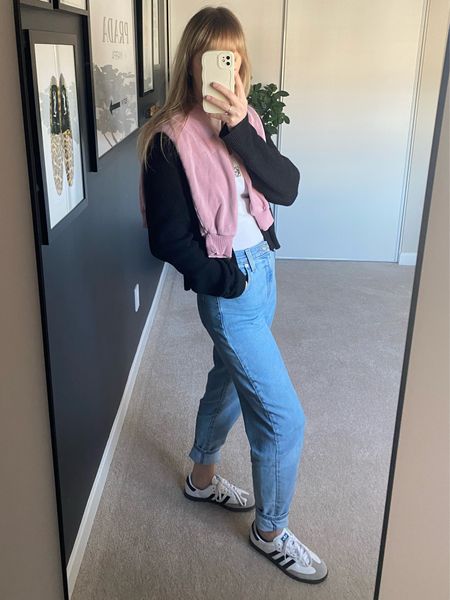 Today’s #OOTD 🪞✨ Happy day before Valentine’s Day! Love adding pops of pink to my outfits this week 🩷

Cardigan and sweater are old French Connection and American Eagle but I’ve linked similar options!

#LTKworkwear #LTKfindsunder100 #LTKstyletip