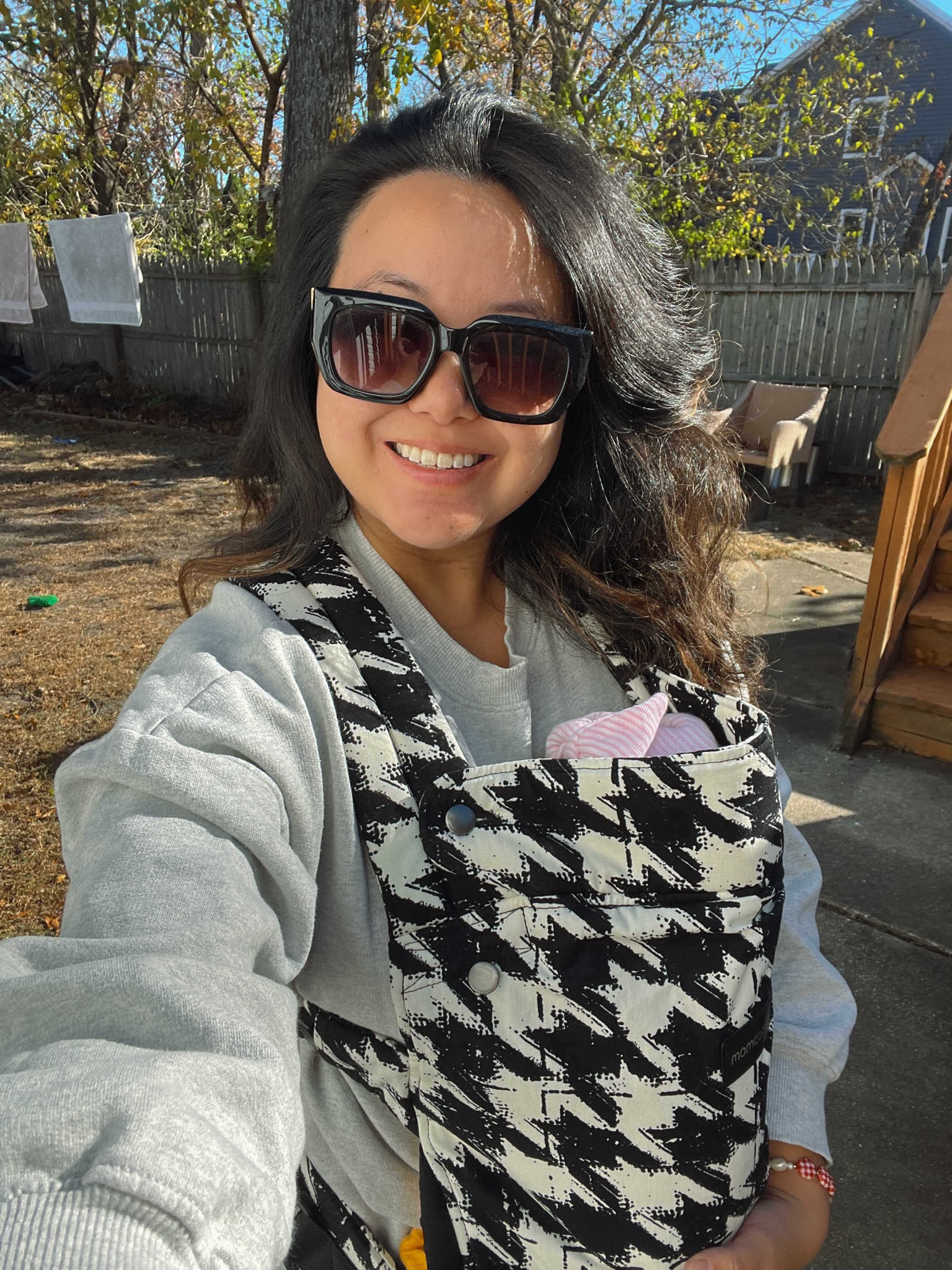 Artipoppe dupe! Black and white houndstooth baby carrier from Momcozy on Amazon 

#LTKFamily #LTKBump #LTKBaby