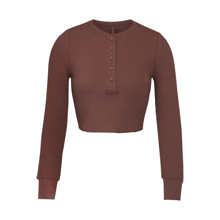 WAFFLE LONG SLEEVE CROP HENLEY | SKIMS (US)