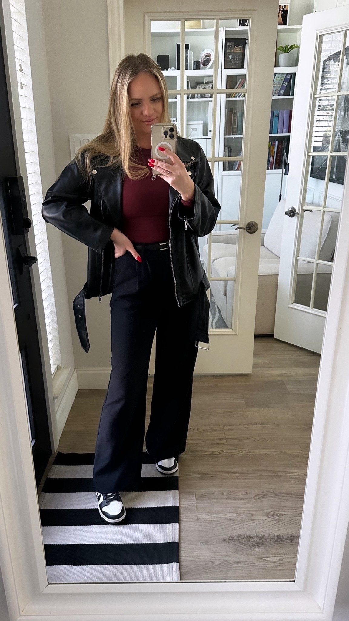 Ootd
Loving this burgundy basic shirt for everyday wear 🤍 Buttery soft, comfy, and easy to style ♥️ I’m wearing size M.

#LTKootd