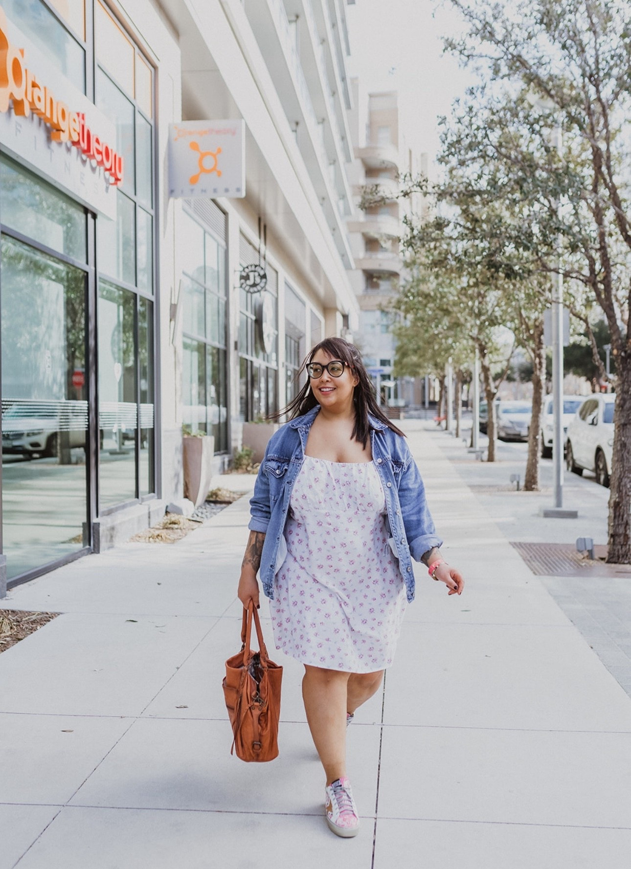 Meet your new fave: the Free People Emerson Bag

With a variety of sizes and textures to choose from, this bag is the ultimate year-round staple! Whether you’re going for laid-back chic or on-the-go glam, it's the perfect accessory to elevate any look. 😍 

#LTKFallSale #LTKSeasonal #LTKItBag