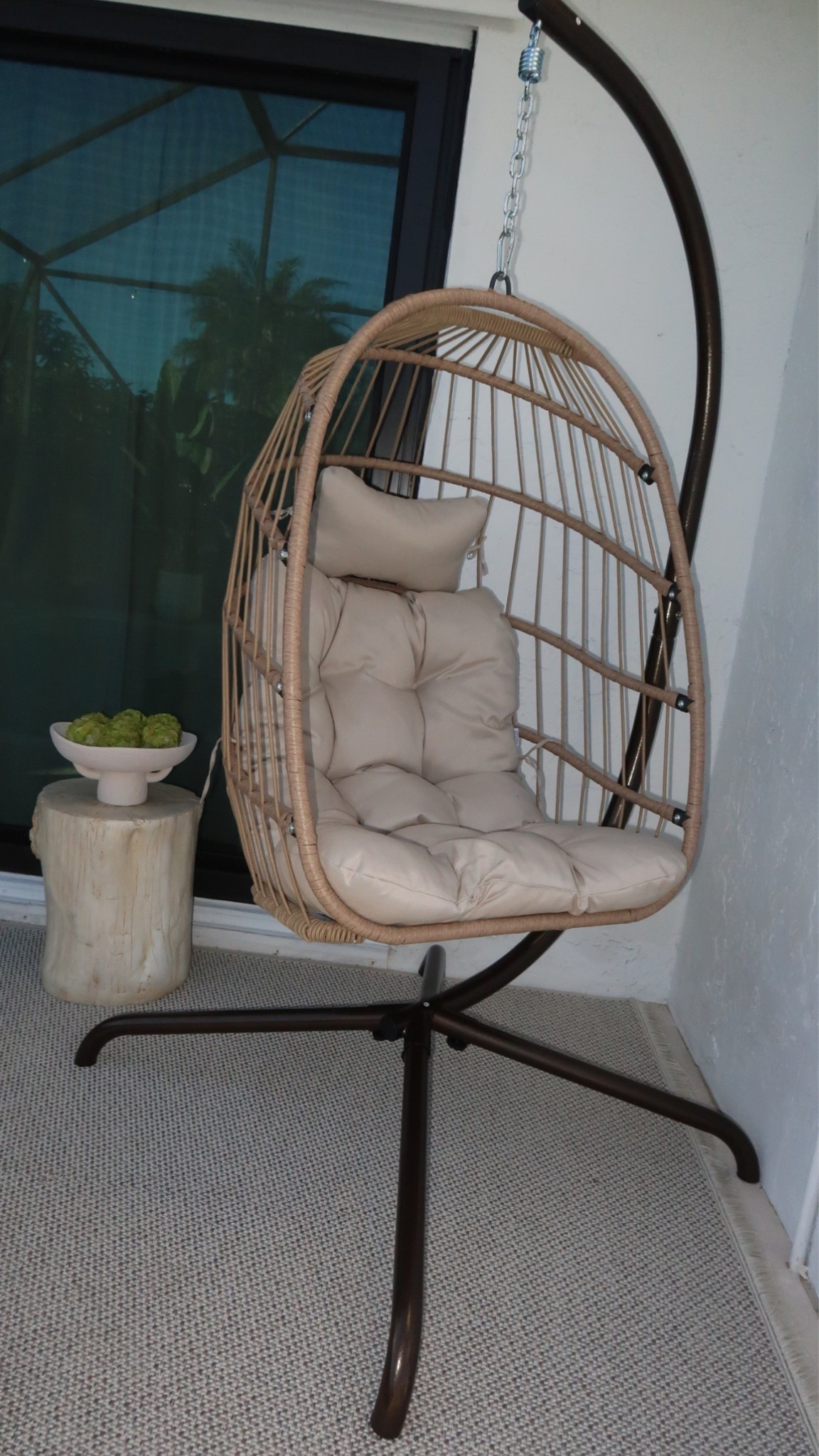 🏡 Every patio needs that one spot that instantly makes you want to sit down, relax, and stay a while. This hanging chair creates the perfect cozy corner for morning coffee, reading a book, or unwinding at the end of the day.

Si estás buscando darle un aire más acogedor a tu patio, balcón o terraza, esta silla colgante es una de esas piezas que transforma el espacio al instante. Me encantó el estilo neutral y lo cómoda que se ve. Es perfecta para crear tu propio rincón de relajación en casa. 🍃

Follow me on Instagram and YouTube
@kirasfashionfinds

#LTKHome #LTKvlog #LTKdayinmylife
