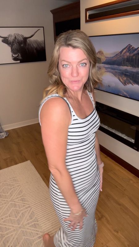 Striped cami dress


#LTKVideo #LTKfindsunder50 #LTKstyletip