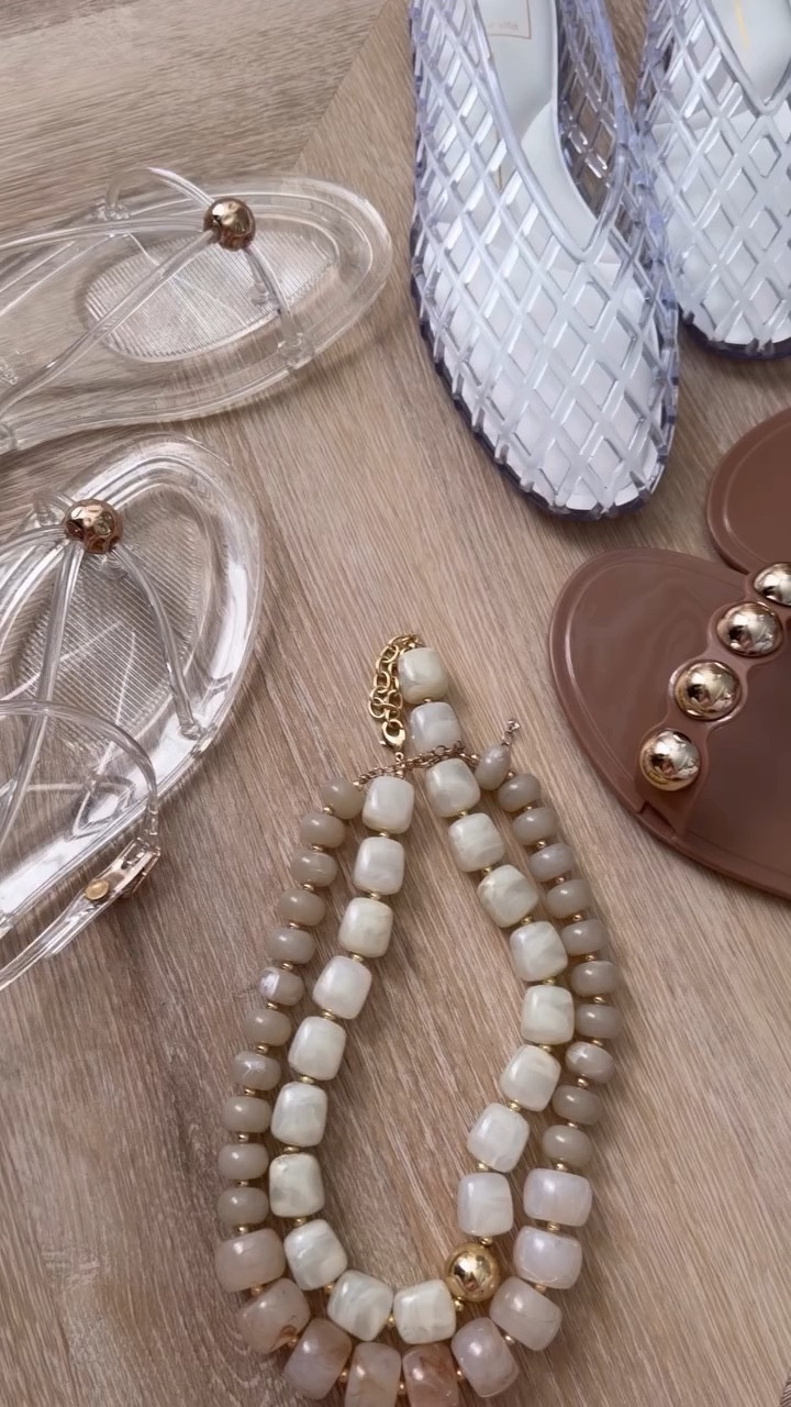 My new go-to sandals & accessories lately 🤍✨ — easy, elevated, and actually comfortable. The brown sandals are 30% off today 🙌🏼 (use code PREVIEW in the app at checkout.) Necklace is 50% off too✨!  


Sandals. Heels. Flats. Vacation outfits. Spring 2026. Necklace. Jelly sandals. Spring fashion. Sale. Jewelry. 

#LTKSaleAlert #LTKootd #LTKSeasonal