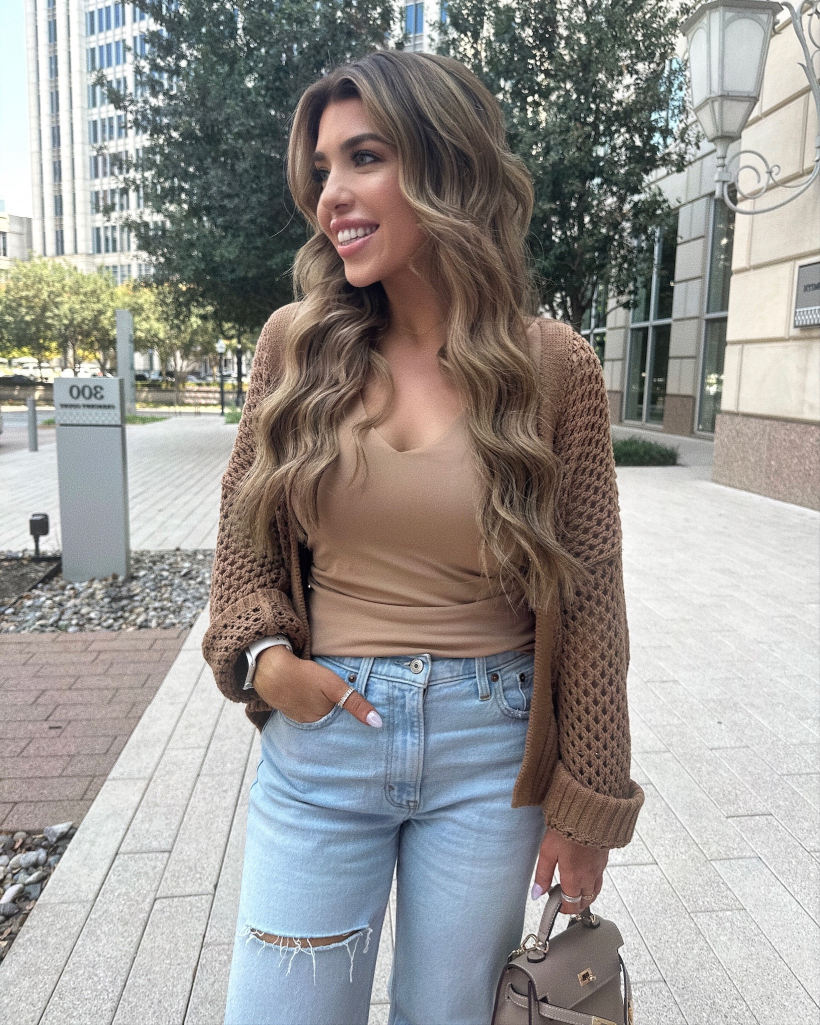 ABERCROMBIE DENIM SALE 25% OFF + 15% off stackable code DENIMAF 👖 the sale starts today, February 9th-12th! I wear a size 27 for reference, and either a “short” length if I want to wear it with flats, or “regular” if I want to wear a heel or have it puddle at the bottom

Abercrombie, Abercrombie Denim Sale, Abercrombie Sale, Denim Sale, Abercrombie Denim, Abercrombie Jeans, Madison Payne

#LTKsalealert #LTKSeasonal #LTKstyletip