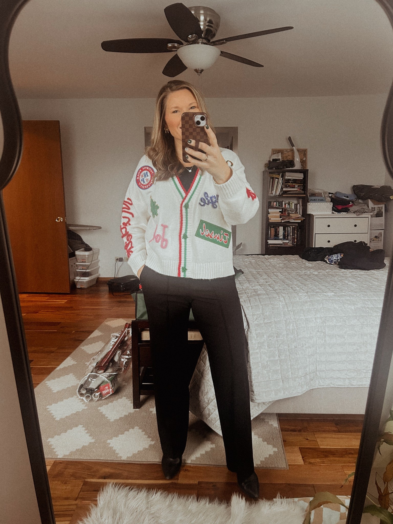 Finally had the chance to wear my ugly/cute sweater to Santa brunch today! 

#LTKHoliday #LTKSeasonal #LTKGiftGuide