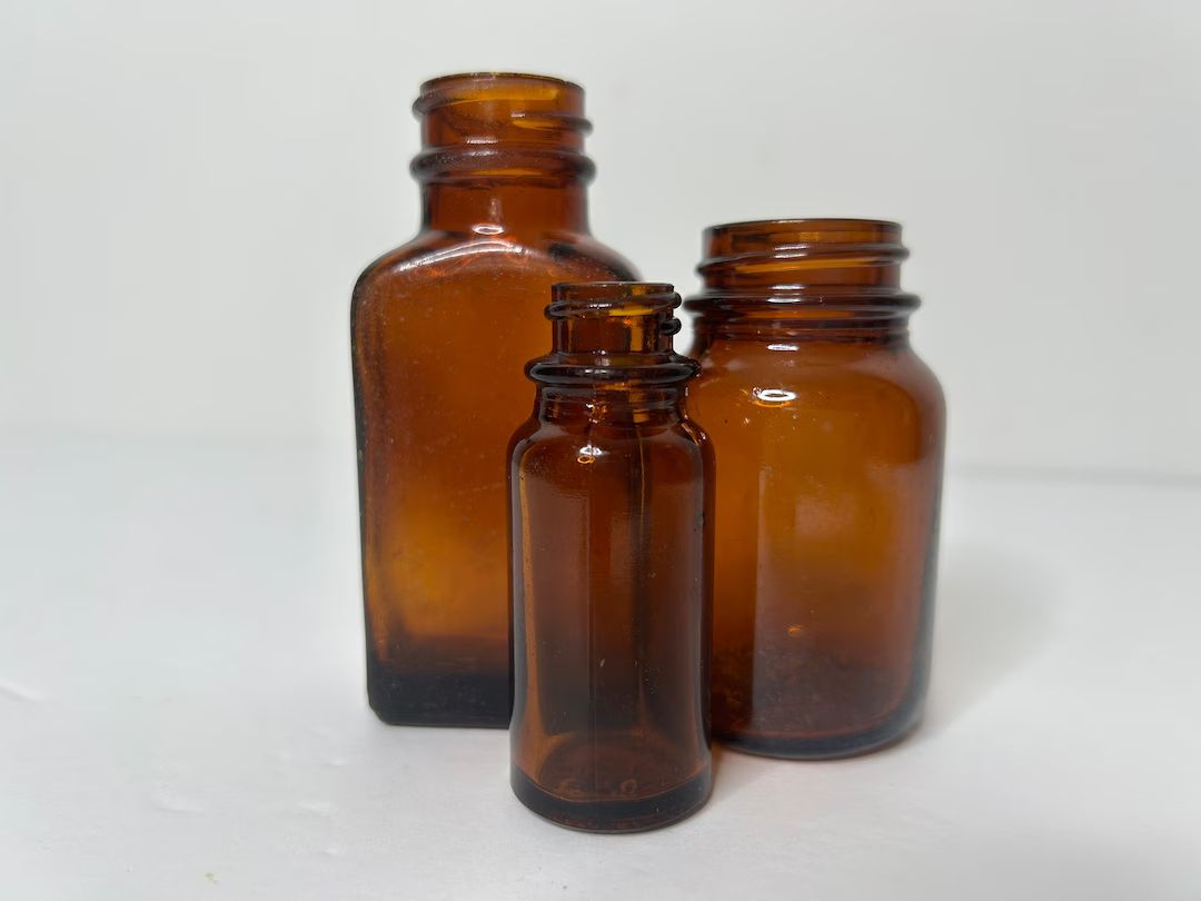 Vintage Brown Glass Bottles / Vtg Medicine Bottles / - Etsy | Etsy (US)