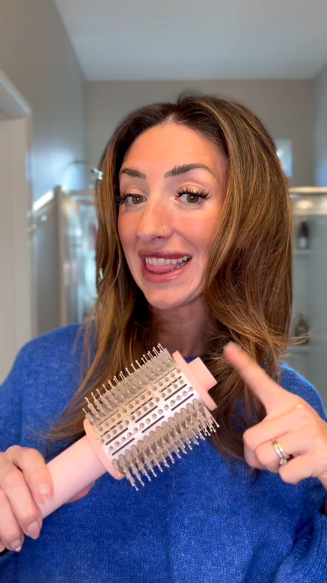 I literally got so many compliments on my hair today! I’m obsessed with the TYMO Air Beam & how quickly I can get a smooth, frizz free blowout. One tool & done? Unheard of for this curly girl. @tymobeauty #tymobeauty #CurlsTYMO #TYMOairbeam #TYMOblowout  #volumehair #rootlifter