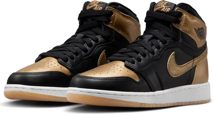 Kids' Air Jordan 1 Retro High Basketball Shoe | Nordstrom