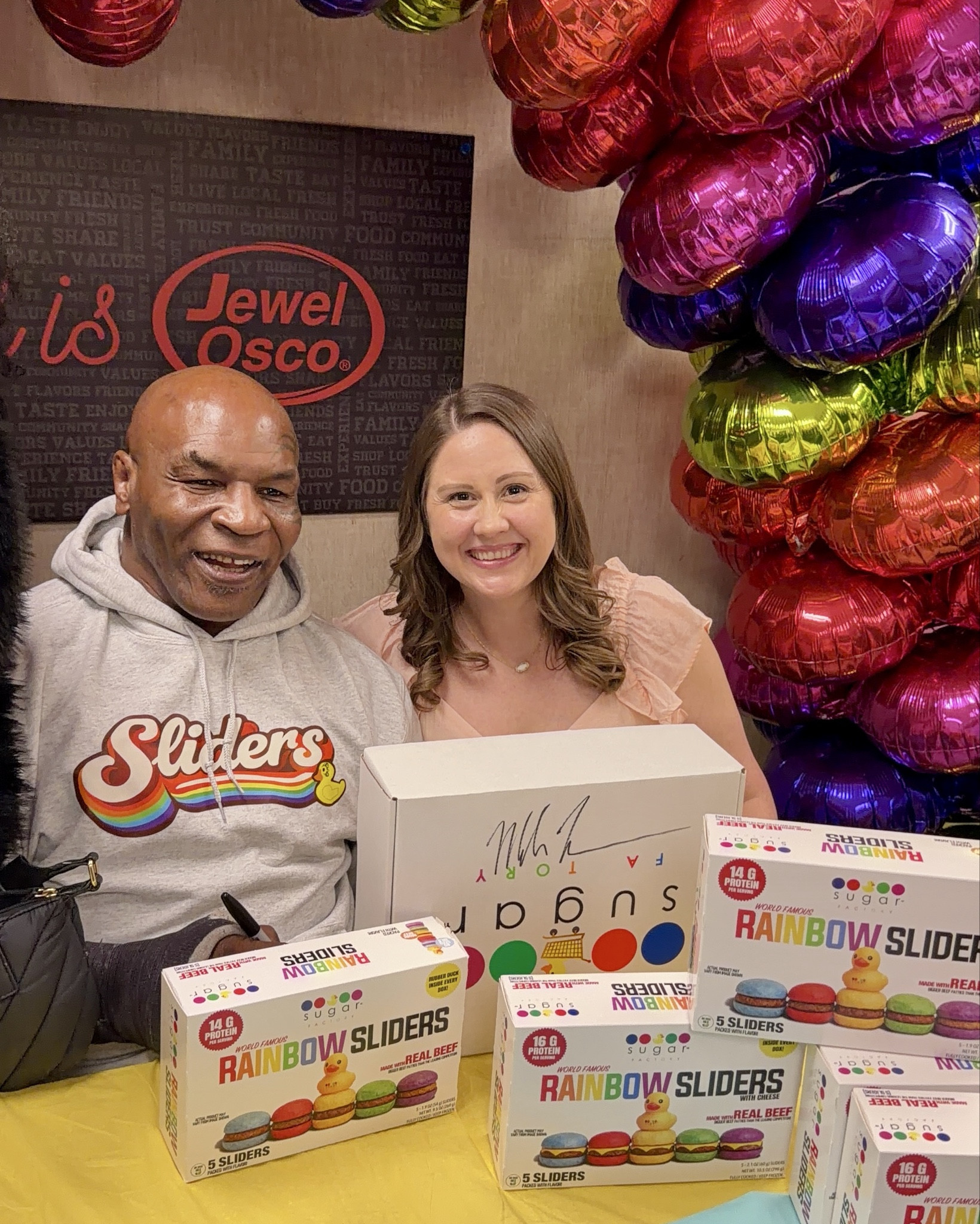 ✨ 🌟 I can’t believe I got to meet Mike Tyson today at the Sugar Factory at home launch!  Those iconic rainbow sliders are now in Jewel-Osco stores, make sure to pick up some today! 🫶 

#SugarFactory #MikeTyson #SugarFactoryAtHome #Sliders #RainbowSliders 

#LTKfoodie