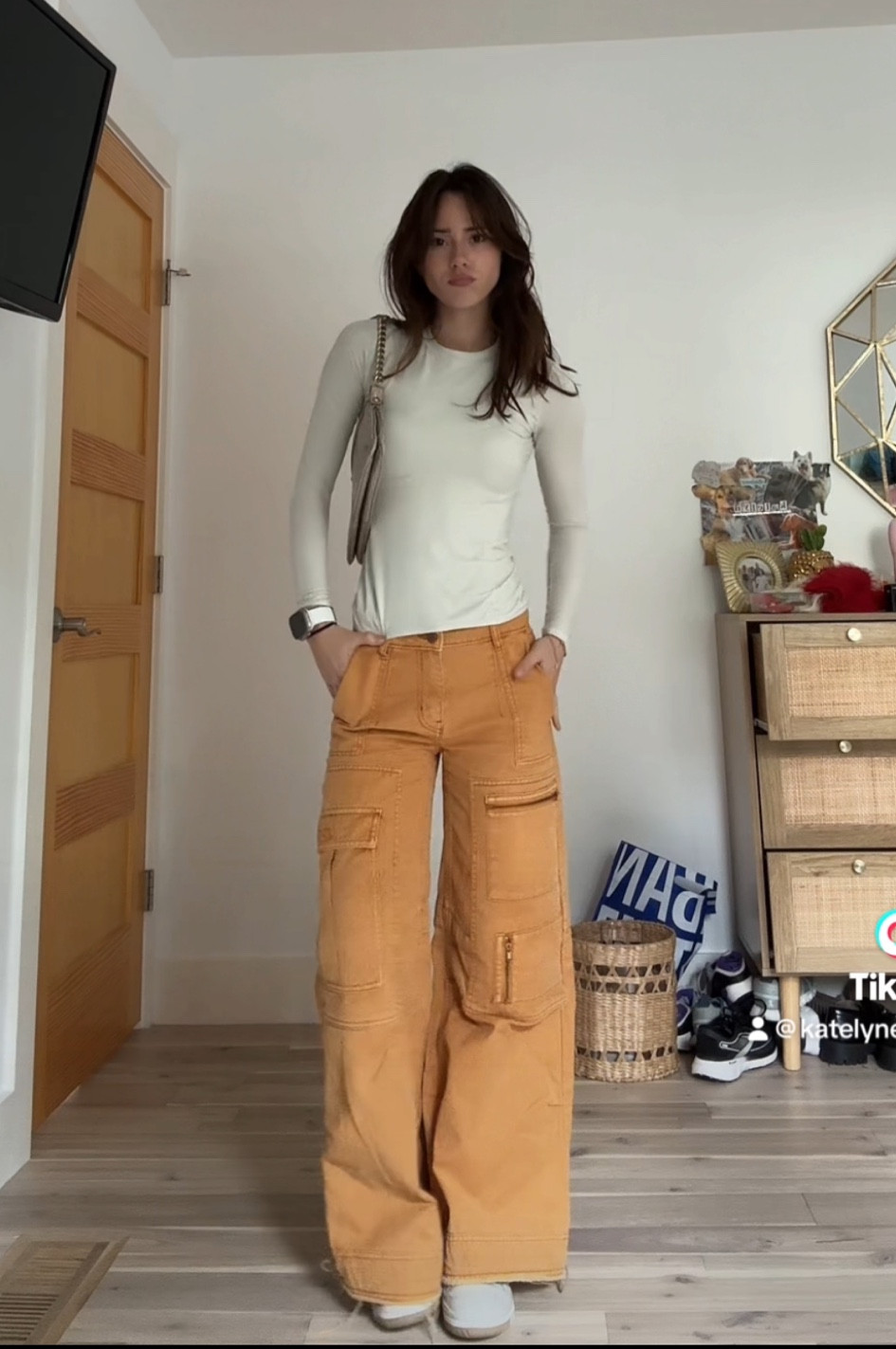 Top: XS
Bottoms: 24

#LTKSeasonal #LTKfindsunder100 #LTKSpringSale