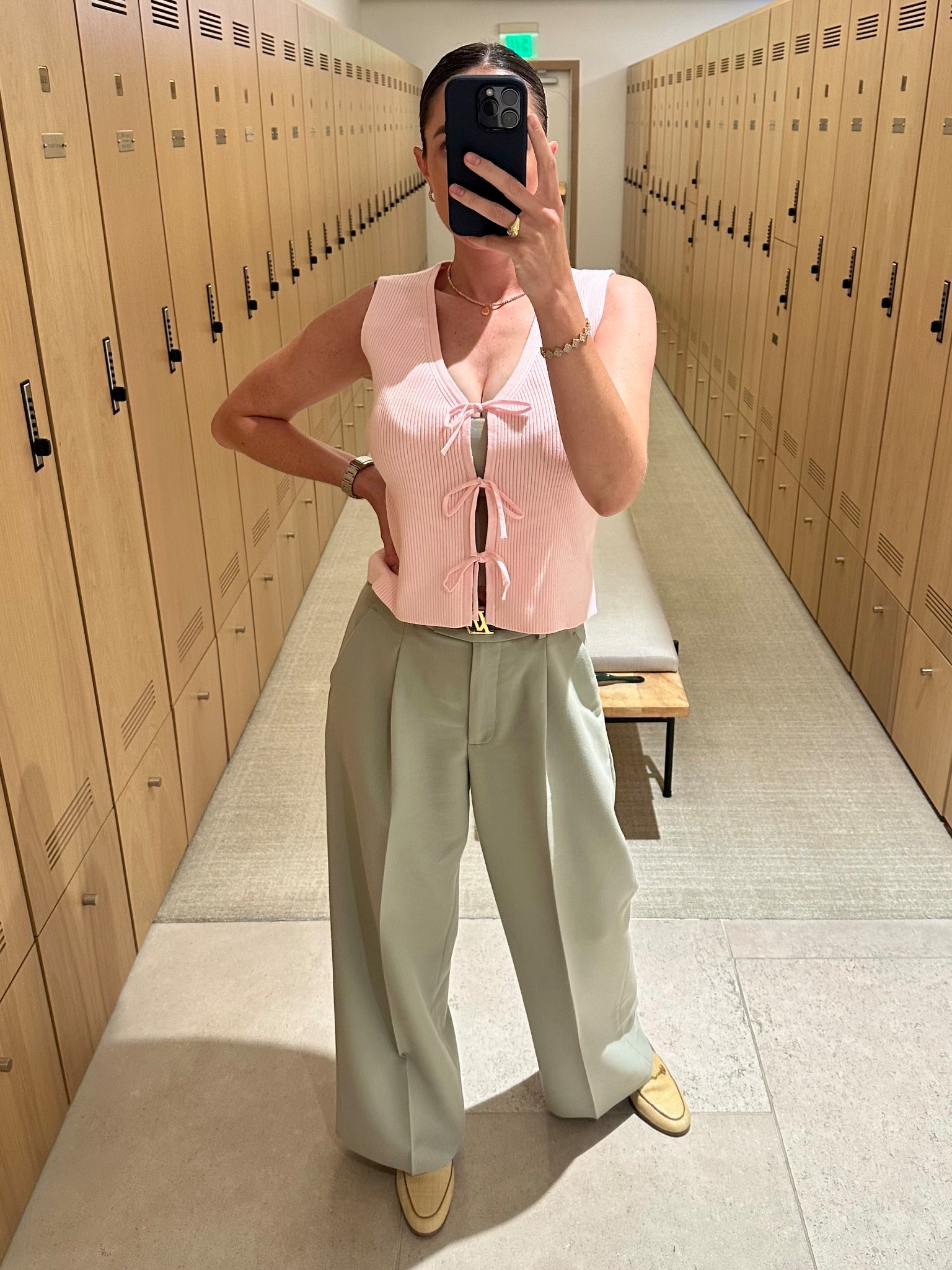 Sleeveless cardigan XS
Pleated pants 26R
Rattan loafer 7.5

#LTKWorkwear #LTKFindsUnder100 #LTKStyleTip