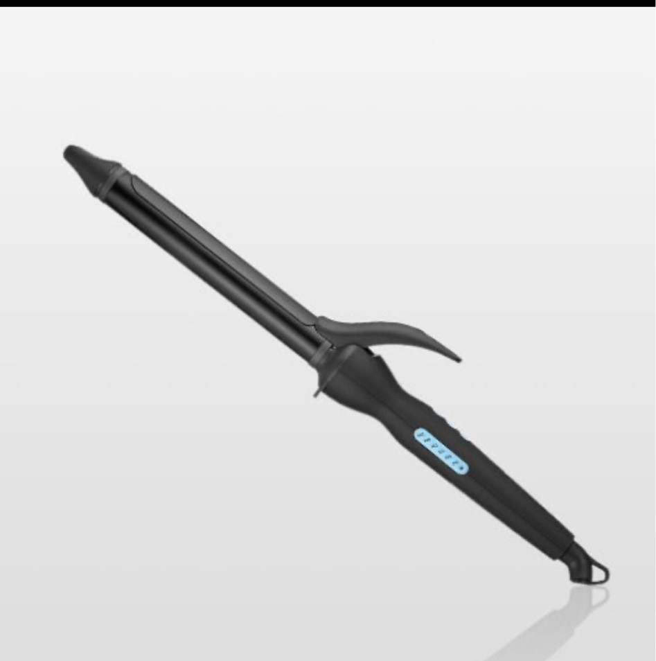 This long barrel curling iron makes getting the perfect curl easy! One of my fav investments. 😍