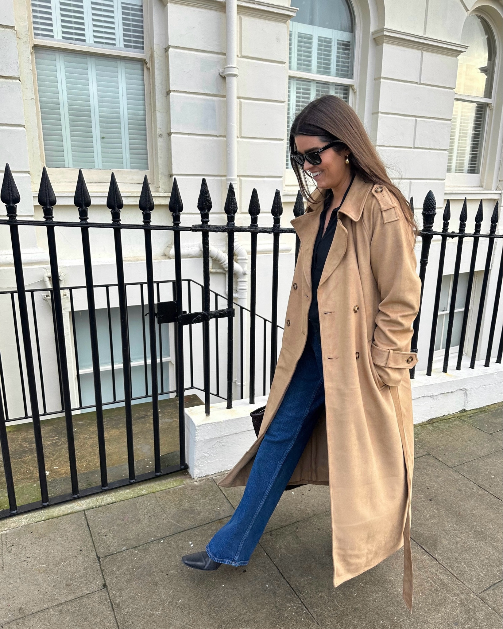 AD | Holding onto those suede-wearing days for a little longer, thanks to this @abercrombie trench. My sister shot these photos, hence my ability to keep a straight face. Thanks sis! 

#LTKwinter #LTKeurope #LTKuk