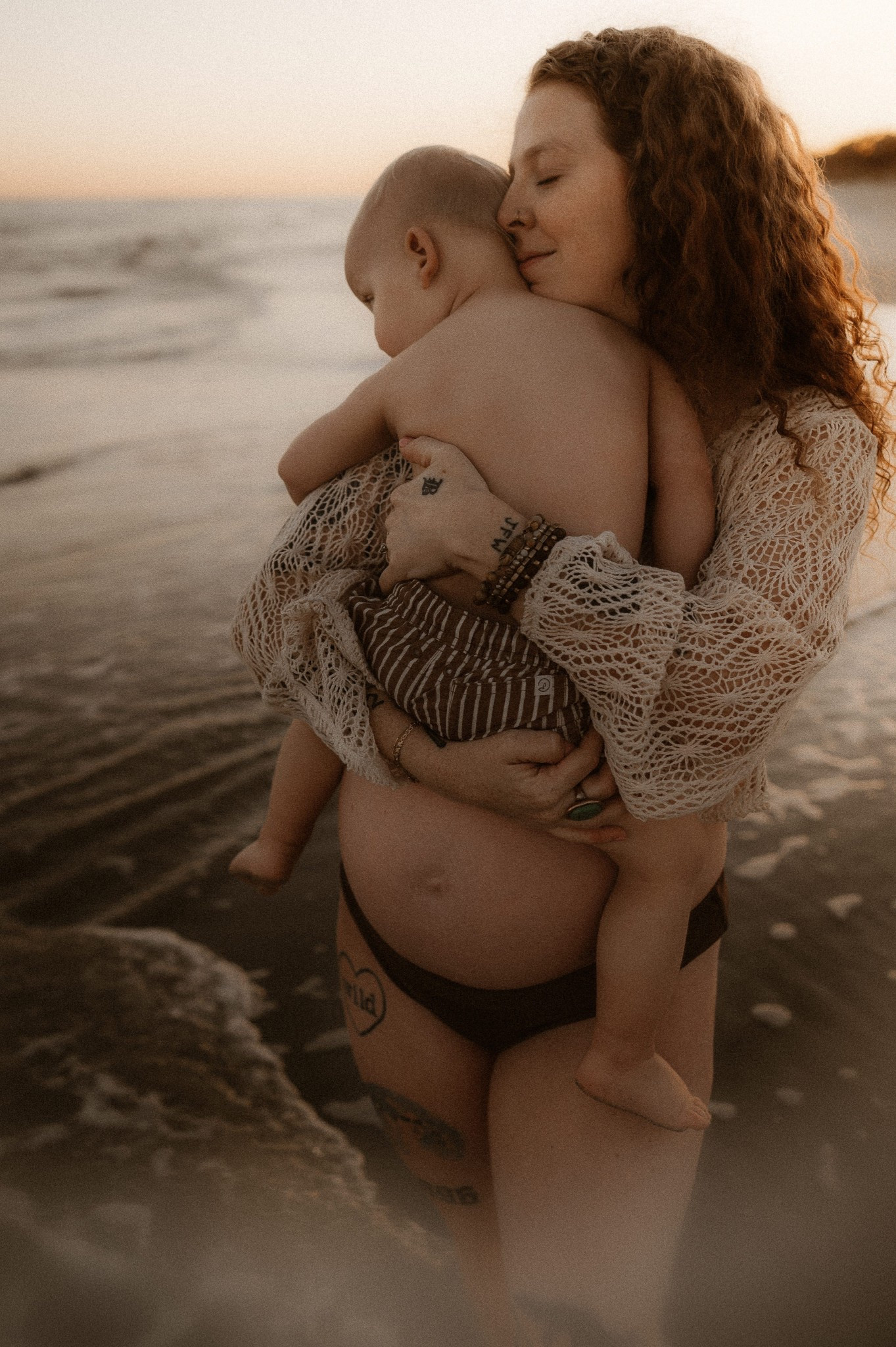 Beach motherhood/maternity session, here’s my pick! Perfect for your session 🤎

#LTKStyleTip #LTKBump